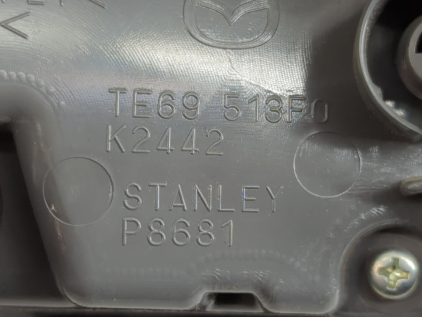 2010-2012 Mazda Cx-9 Tail Light Assembly Passenger Right OEM Fits Fits 2010 2011 2012 OEM Used Auto Parts - Oemusedautoparts