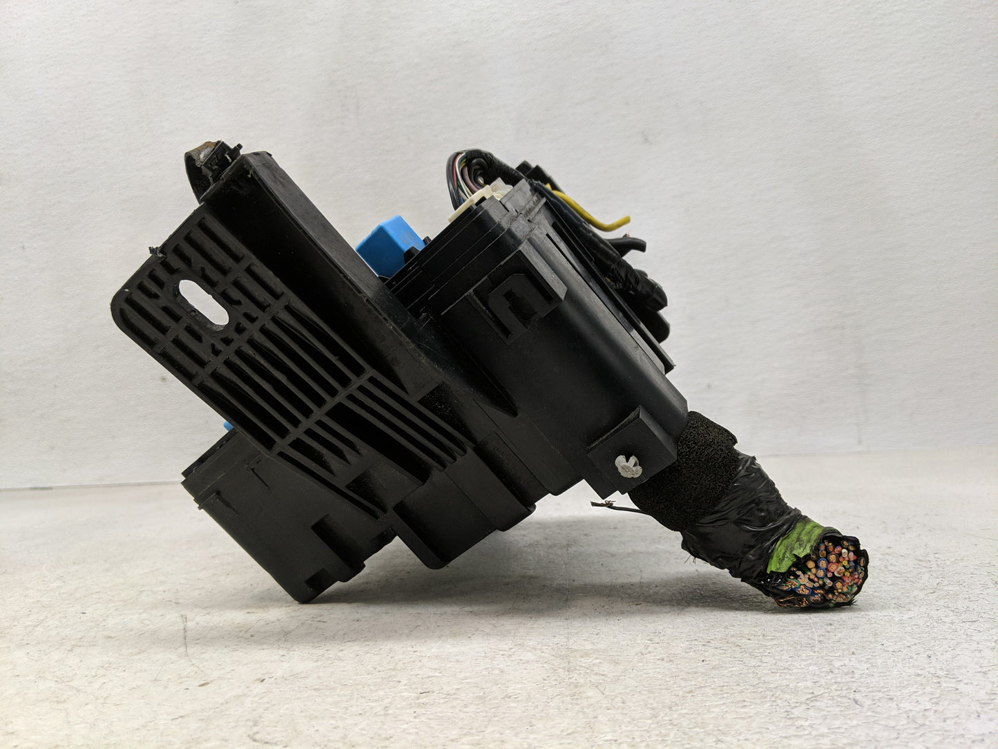 2010-2012 Mazda Cx-9 Fusebox Fuse Box Panel Relay Module Fits Fits 2010 2011 2012 OEM Used Auto Parts - Oemusedautoparts1.co
