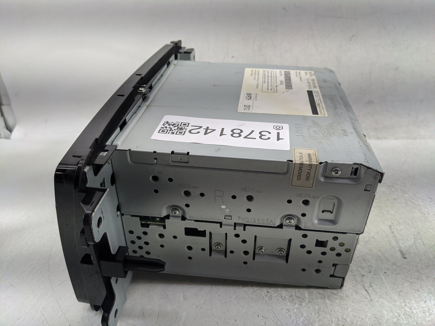2011-2012 Mazda Cx-9 Radio AM FM Cd Player Receiver Replacement P/N:FA032191A Fits Fits 2011 2012 OEM Used Auto Parts - Oemu