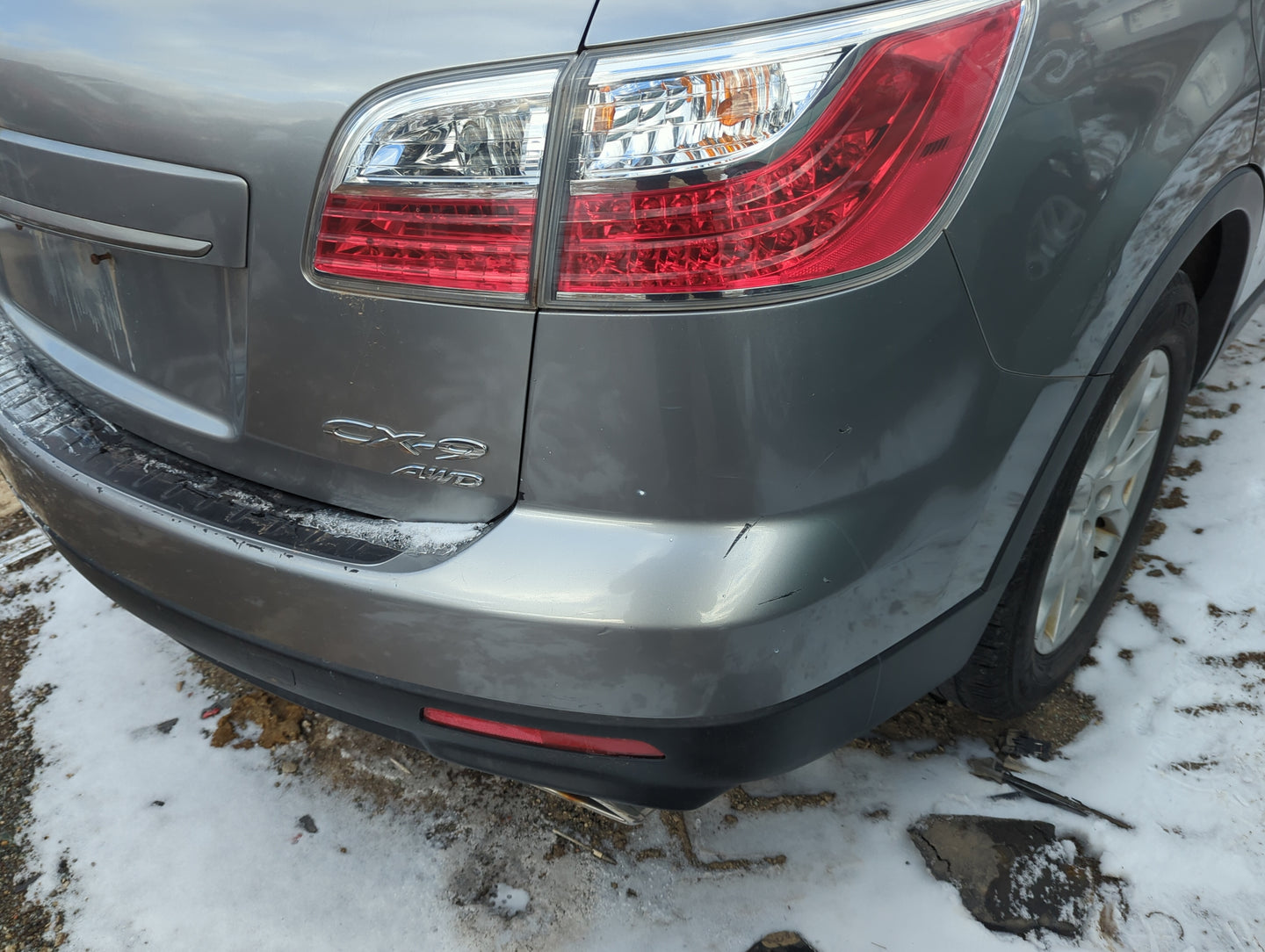 2007-2012 Mazda Cx-9 Rear Bumper Assembly Oem - Oemusedautoparts1.com