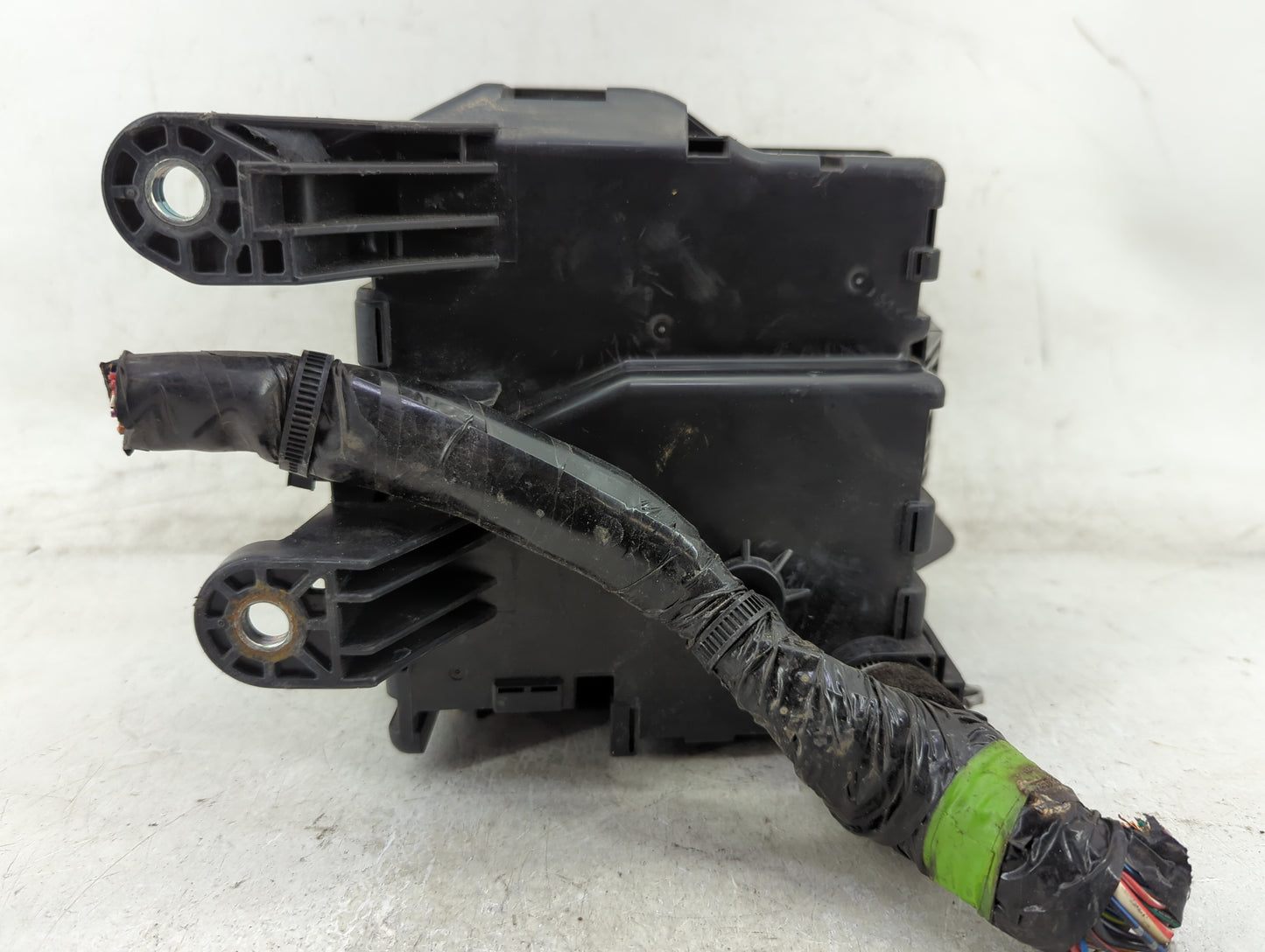 2010-2012 Mazda Cx-9 Fusebox Fuse Box Panel Relay Module P/N:TG21-66760 Fits Fits 2010 2011 2012 OEM Used Auto Parts - Oemus