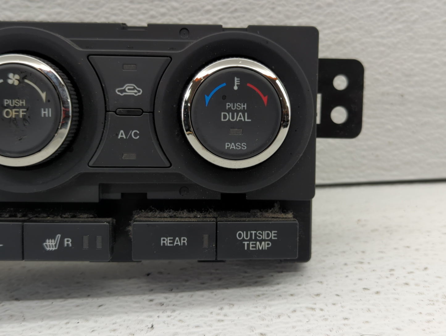 2010-2015 Mazda Cx-9 Climate Control Module Temperature AC/Heater Replacement P/N:TE70-61-190 Fits OEM Used Auto Parts - Oem