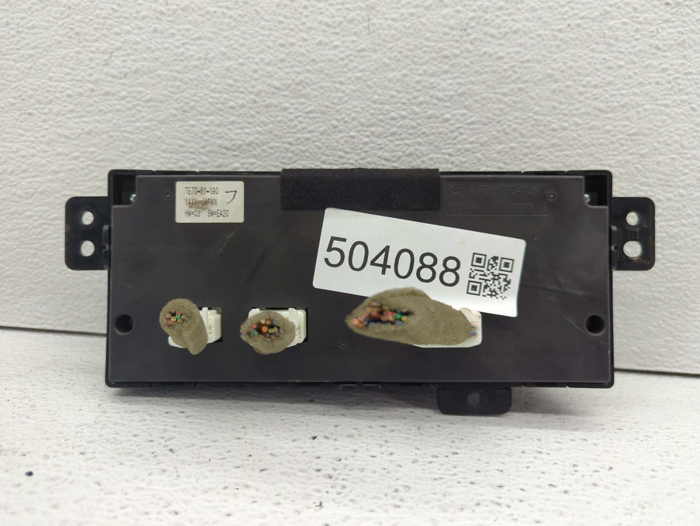 2010-2015 Mazda Cx-9 Climate Control Module Temperature AC/Heater Replacement P/N:TE70-61-190 Fits OEM Used Auto Parts - Oem