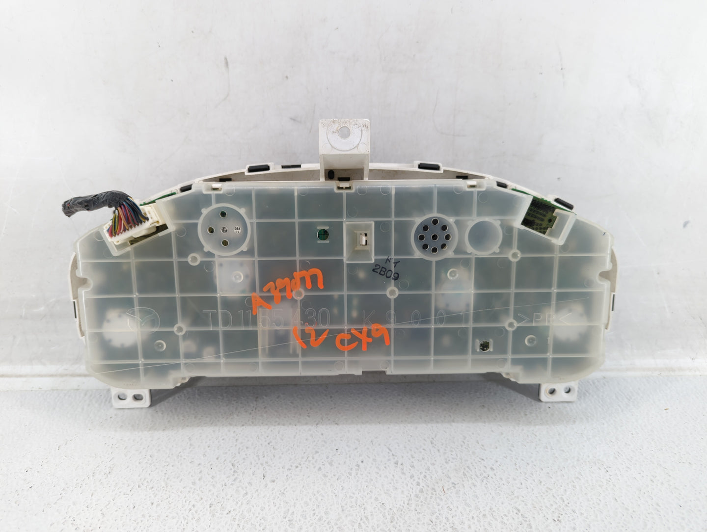 2010-2012 Mazda Cx-9 Instrument Cluster Speedometer Gauges P/N:T6 TE72 C Fits Fits 2010 2011 2012 OEM Used Auto Parts - Oemu