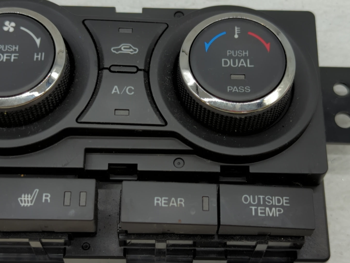 2010-2015 Mazda Cx-9 Climate Control Module Temperature AC/Heater Replacement P/N:TE70-61-190 Fits OEM Used Auto Parts - Oem