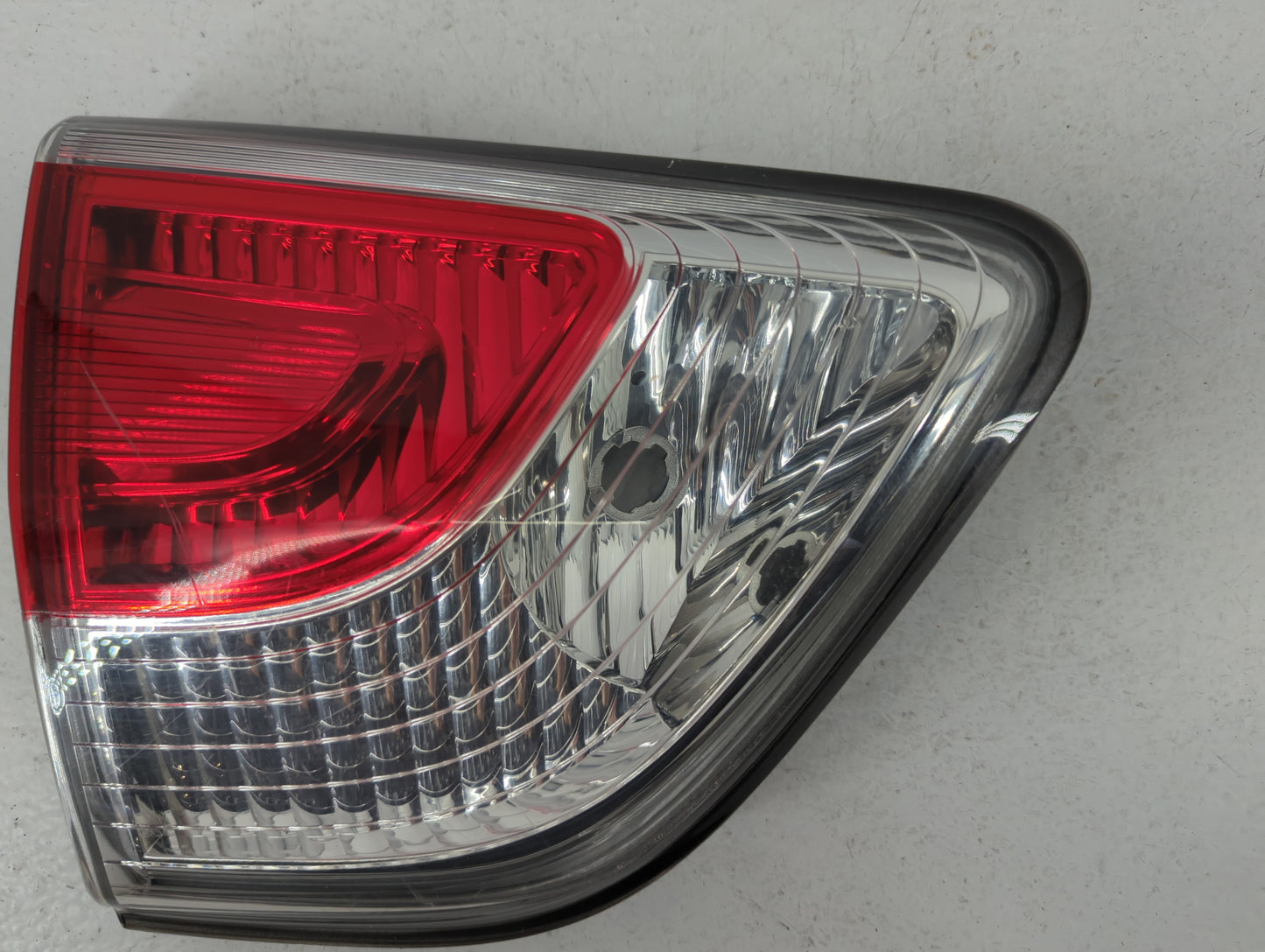 2010-2012 Mazda Cx-9 Tail Light Assembly Passenger Right OEM P/N:949 680 E1313628 Fits Fits 2010 2011 2012 OEM Used Auto Par