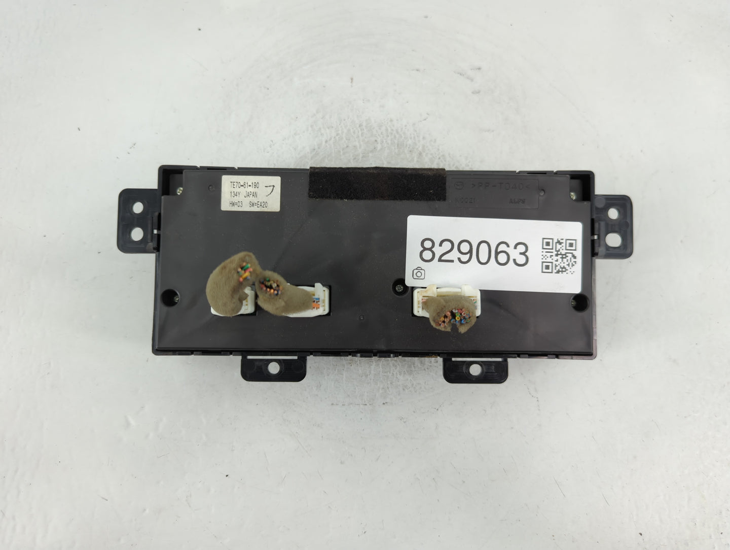 2010-2015 Mazda Cx-9 Climate Control Module Temperature AC/Heater Replacement P/N:TE70-61-190 Fits OEM Used Auto Parts - Oem