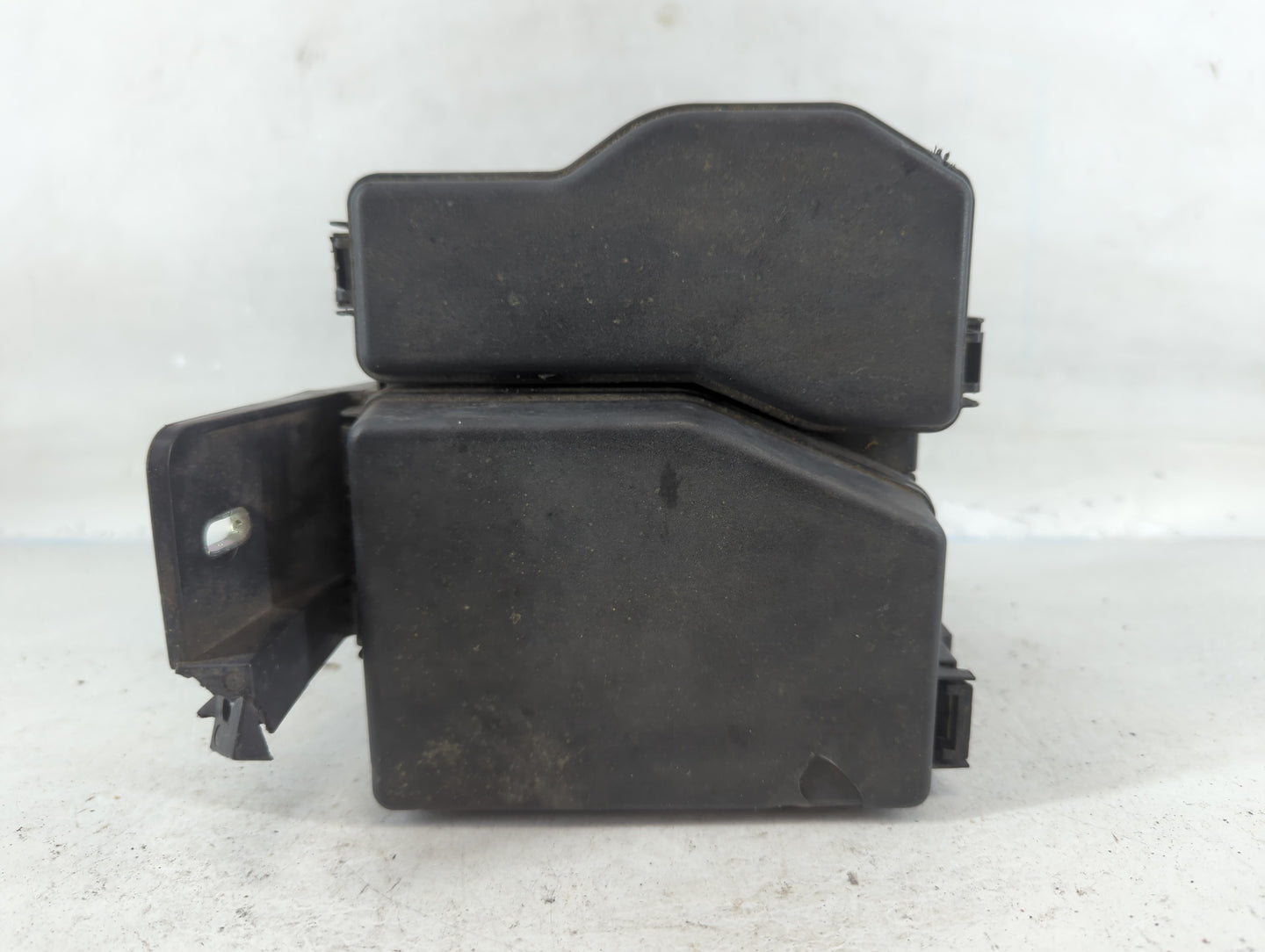 2010-2012 Mazda Cx-9 Fusebox Fuse Box Panel Relay Module P/N:TG20-66760 Fits Fits 2010 2011 2012 OEM Used Auto Parts - Oemus