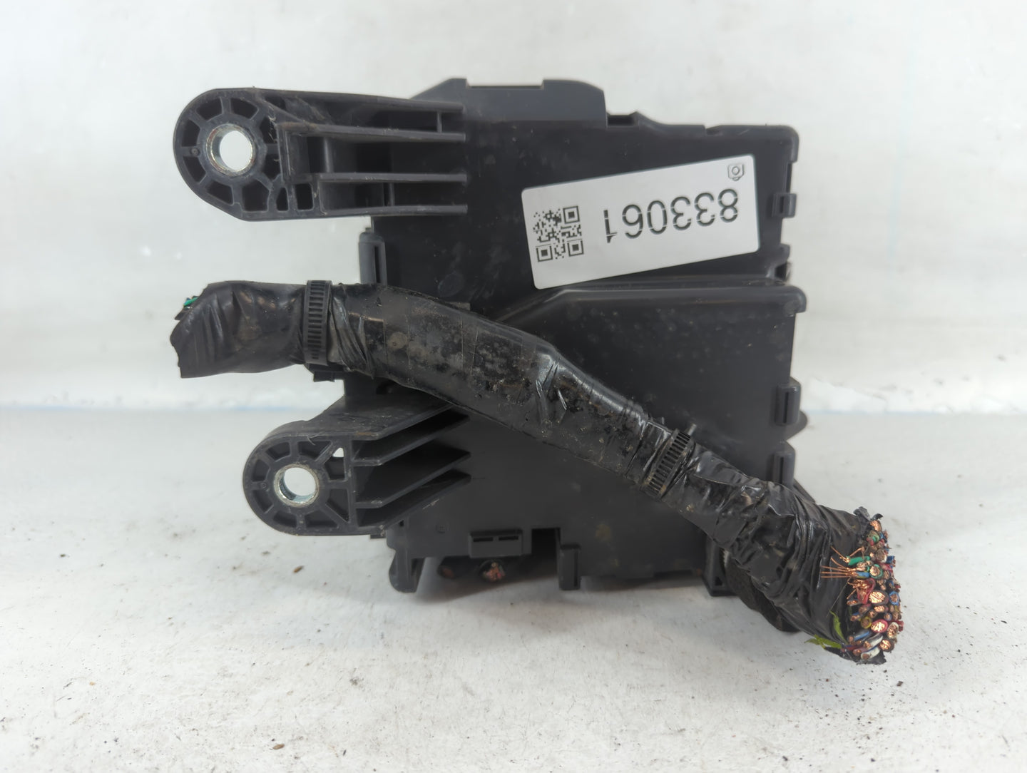2010-2012 Mazda Cx-9 Fusebox Fuse Box Panel Relay Module P/N:TG20-66760 Fits Fits 2010 2011 2012 OEM Used Auto Parts - Oemus