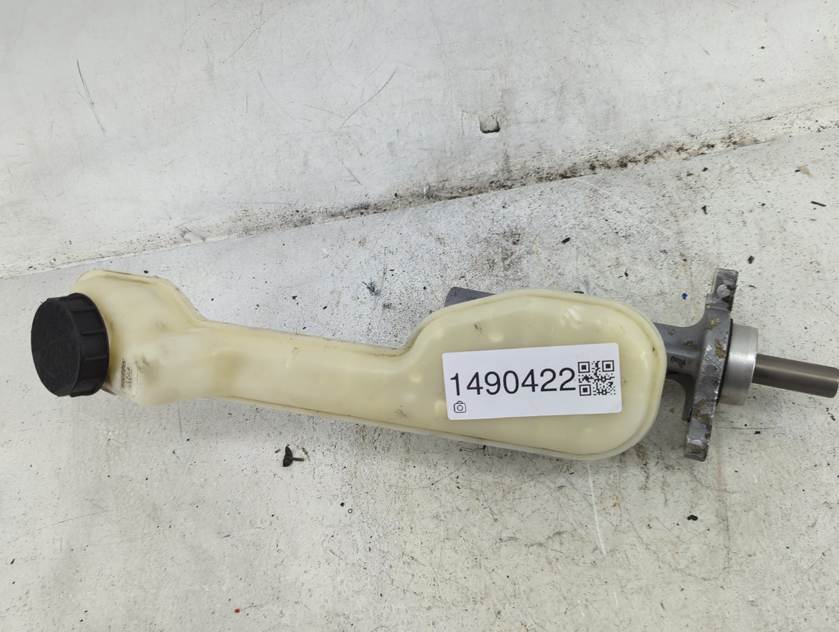 Mazda Cx9 Brake Master Cylinder 1490422 - Oemusedautoparts1.com