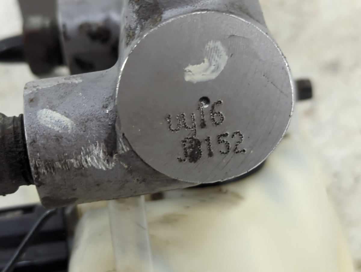 Mazda Cx9 Brake Master Cylinder 1490422 - Oemusedautoparts1.com