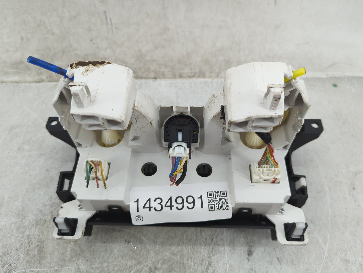 2012 Mazda Mazda3 Climate Control Module Temperature AC/Heater Replacement P/N:BFD1 BFD12F22 Fits Fits 2013 OEM Used Auto Pa