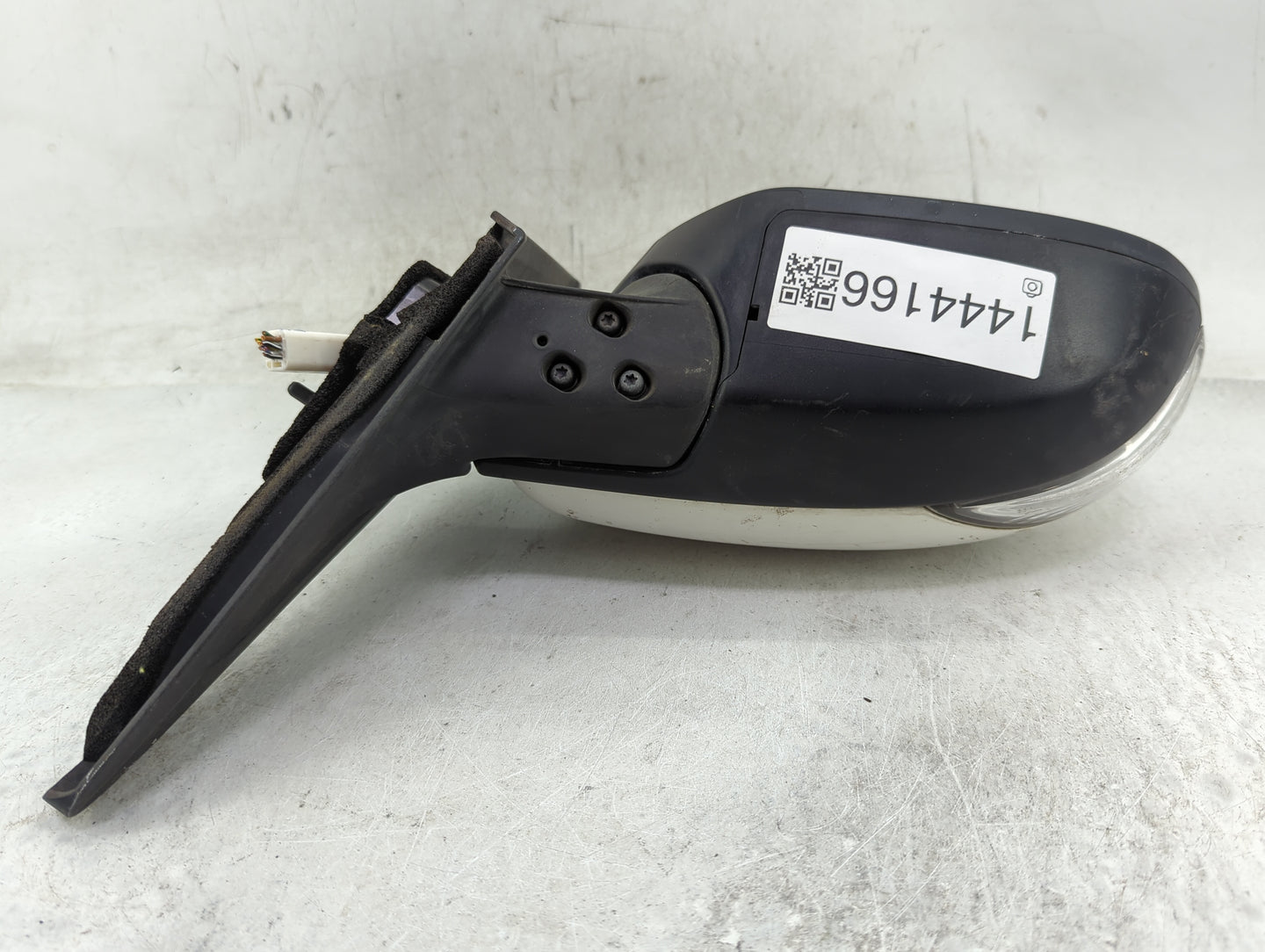 2012 Mazda Mazda3 Passenger Side View Mirror - Right Door Mirror OEM Used - Oemusedautoparts1.com