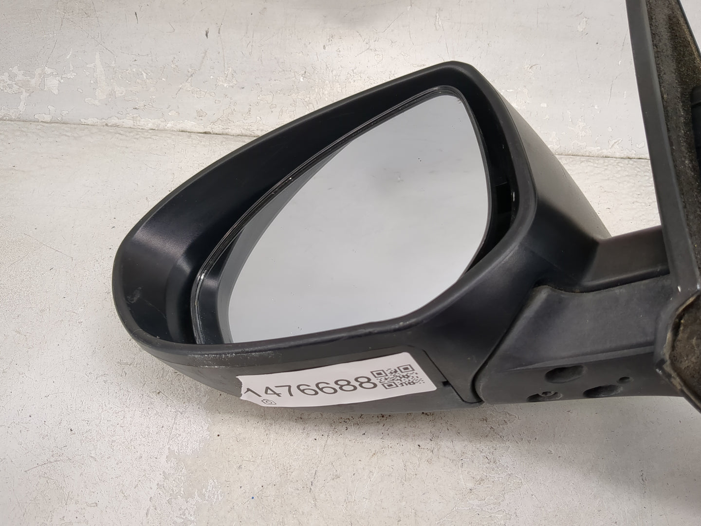 2012 Mazda Mazda3 Driver Side View Mirror - Left Door Mirror OEM Used - Oemusedautoparts1.com