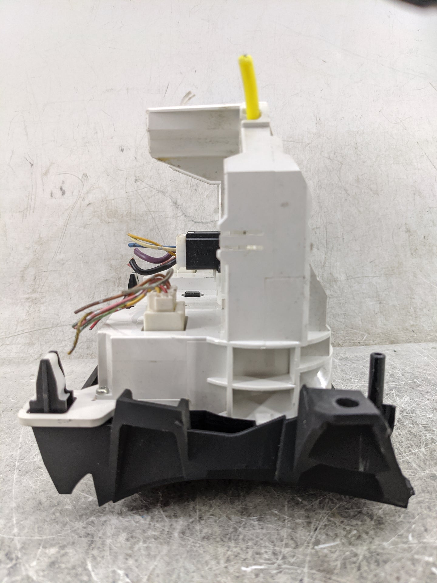 2012 Mazda Mazda3 Climate Control Module Temperature AC/Heater Replacement P/N:BFD1 Fits Fits 2013 OEM Used Auto Parts - Oem