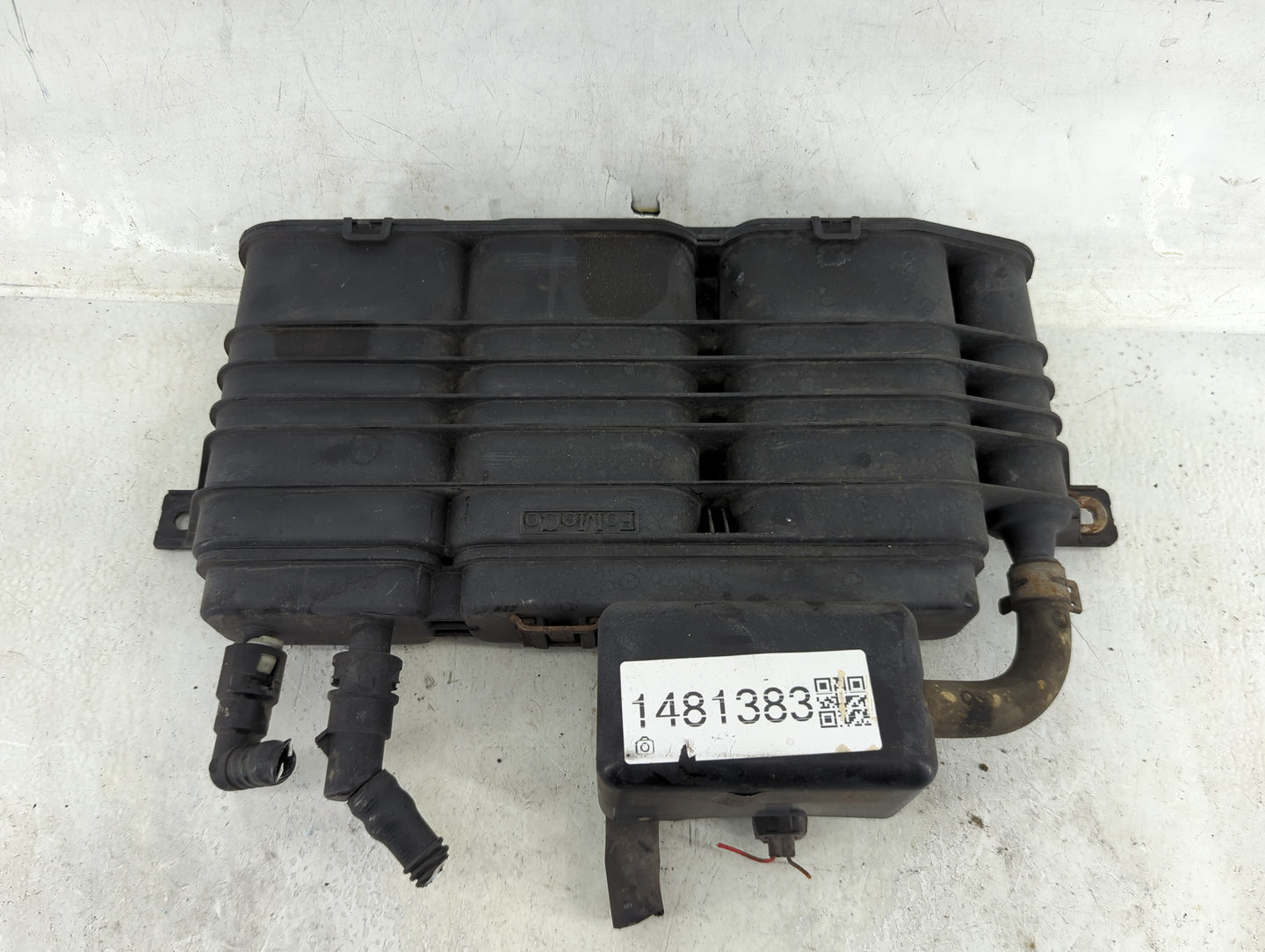 2012 Mazda Mazda 6 Fuel Vapor Charcoal Canister - Oemusedautoparts1.com
