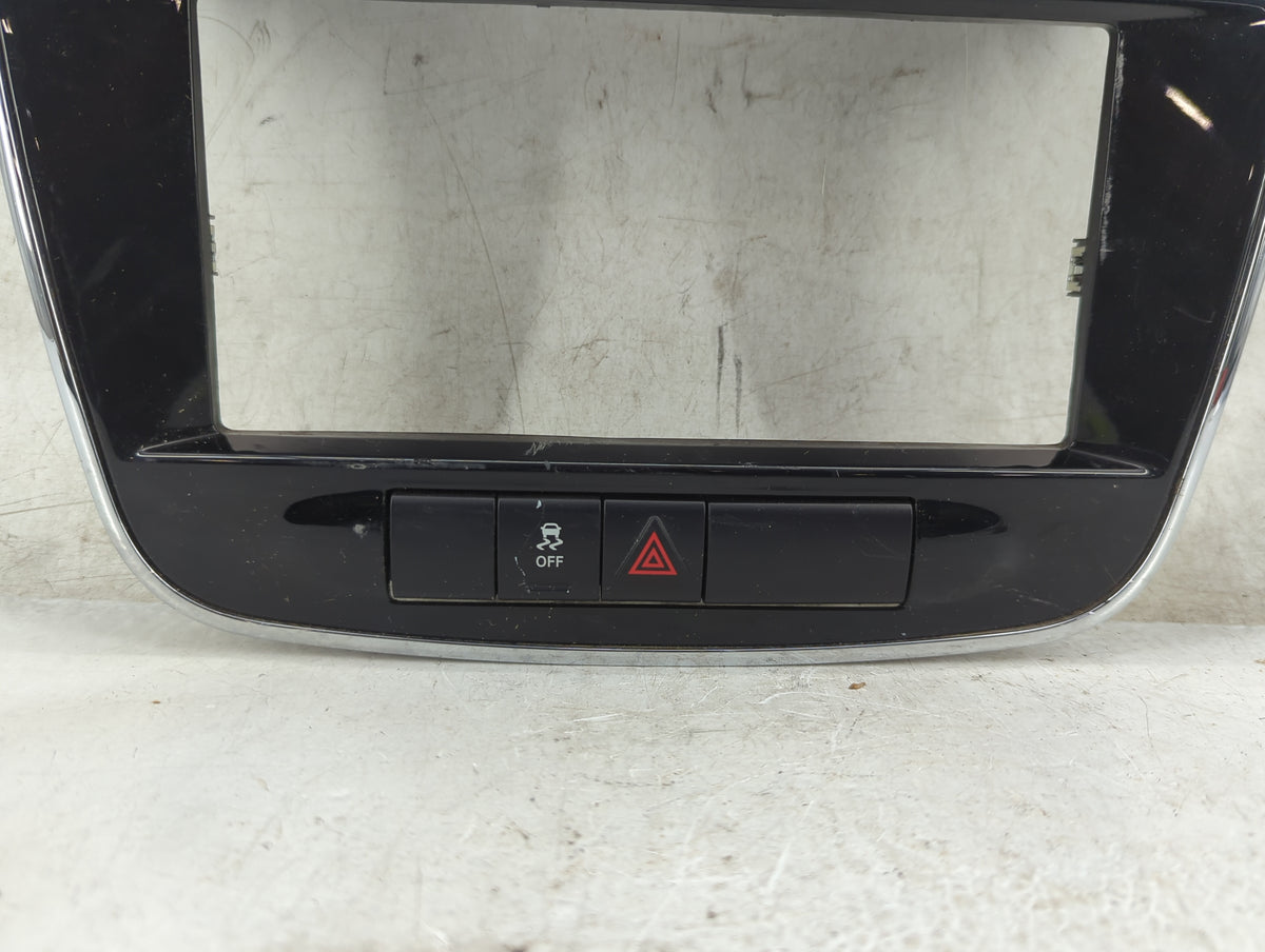 2012 Mercedes-benz 200 Hazard Switch 68044102ab - Oemusedautoparts1.com