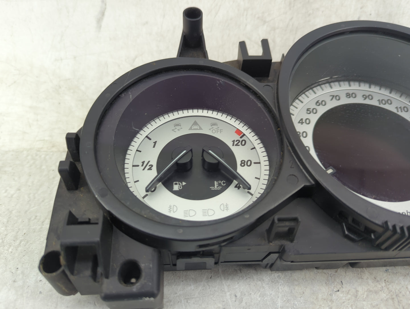 2012 Mercedes-Benz C-Class Instrument Cluster Speedometer Gauges P/N:A2049003808 A2033221200 Miles: Fits OEM Used Auto Parts