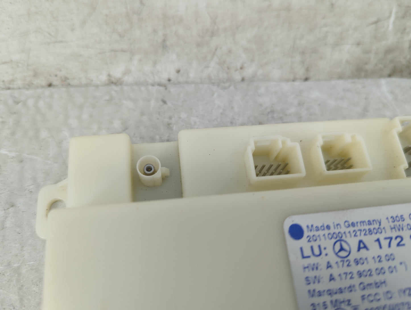 Mercedes-benz C-class Locking Control Module - Oemusedautoparts1.com