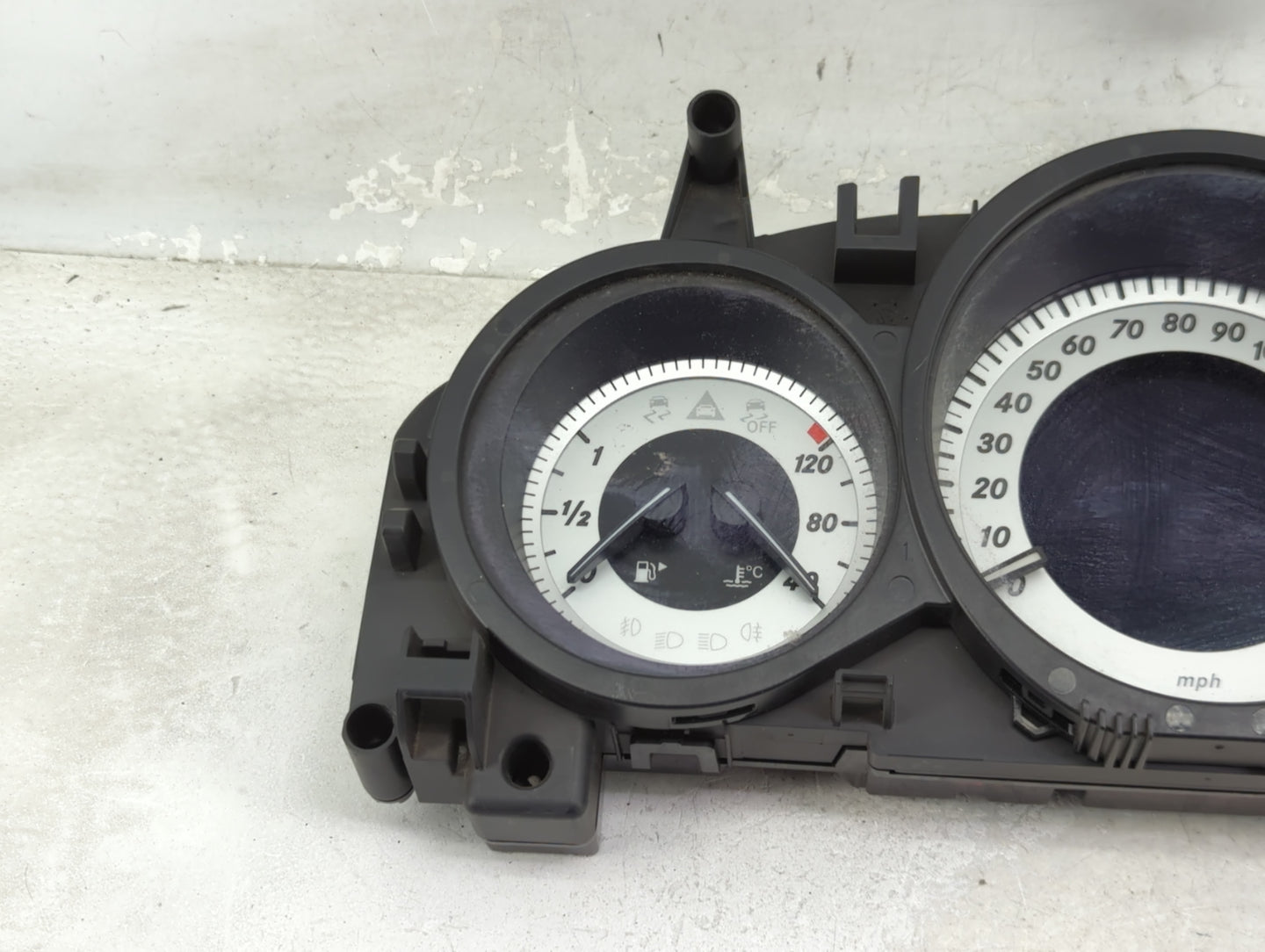 2012 Mercedes-Benz C-Class Instrument Cluster Speedometer Gauges P/N:A2049003808 A2C33221200 Miles:41K Fits OEM Used Auto Pa