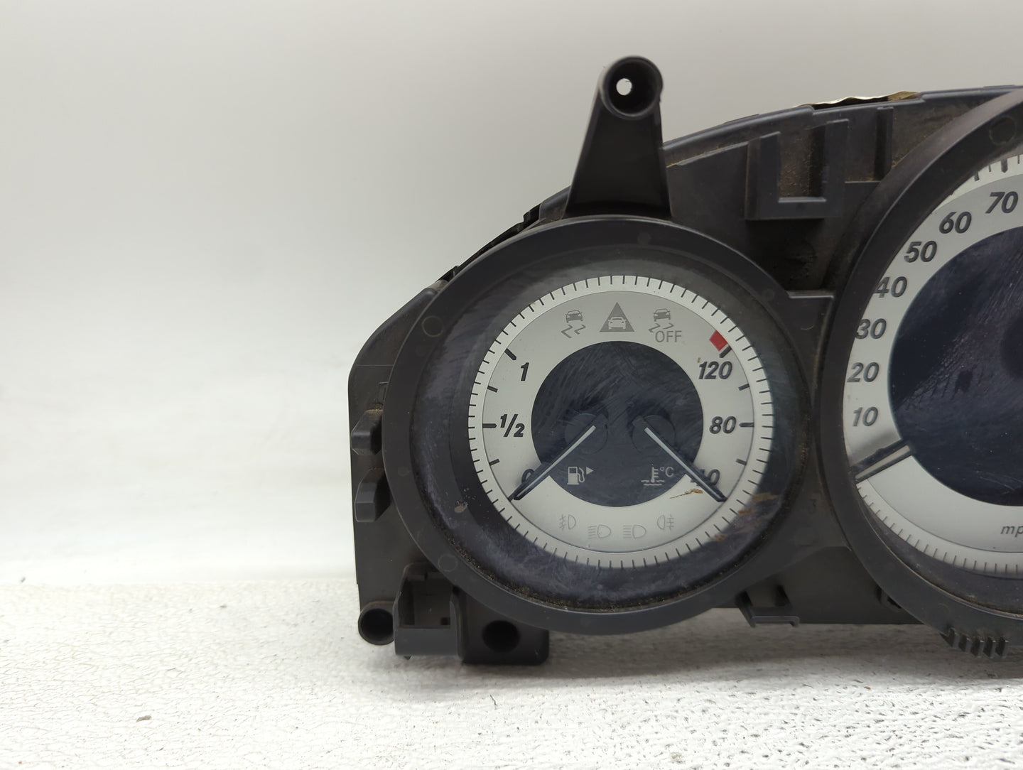2012 Mercedes-Benz C-Class Instrument Cluster Speedometer Gauges P/N:A2049003808 A2033221200 Miles:95K Fits OEM Used Auto Pa