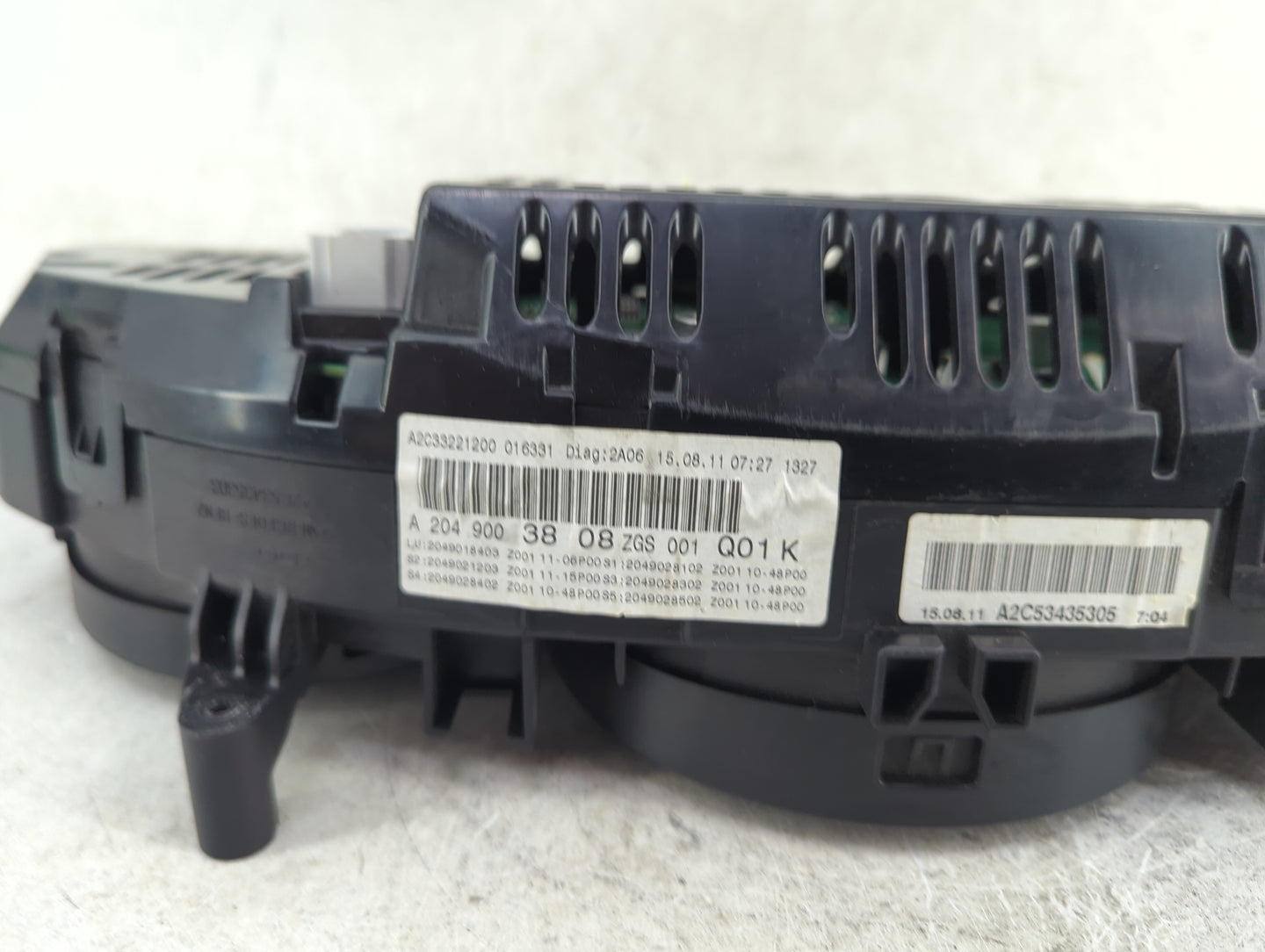 2012 Mercedes-Benz C-Class Instrument Cluster Speedometer Gauges P/N:A2049003808 A2C33221200, A2C53435305 Miles:138K Fits OE