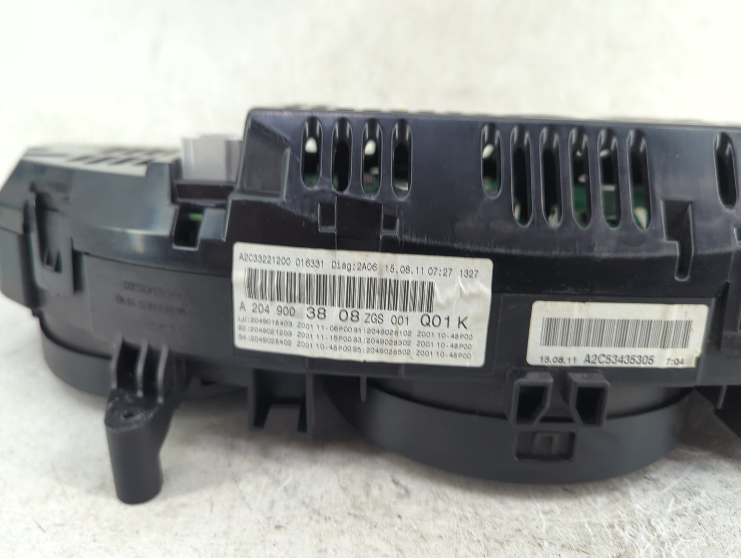 2012 Mercedes-Benz C-Class Instrument Cluster Speedometer Gauges P/N:A2049003808 A2C33221200, A2C53435305 Miles:138K Fits OE