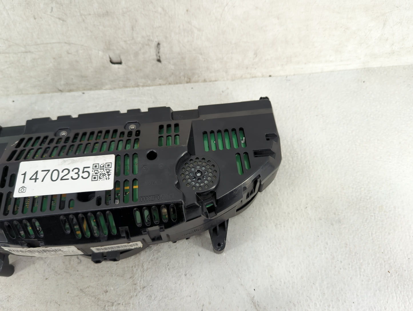 2012 Mercedes-Benz C-Class Instrument Cluster Speedometer Gauges P/N:A2049003808 A2C33221200, A2C53435305 Miles:138K Fits OE