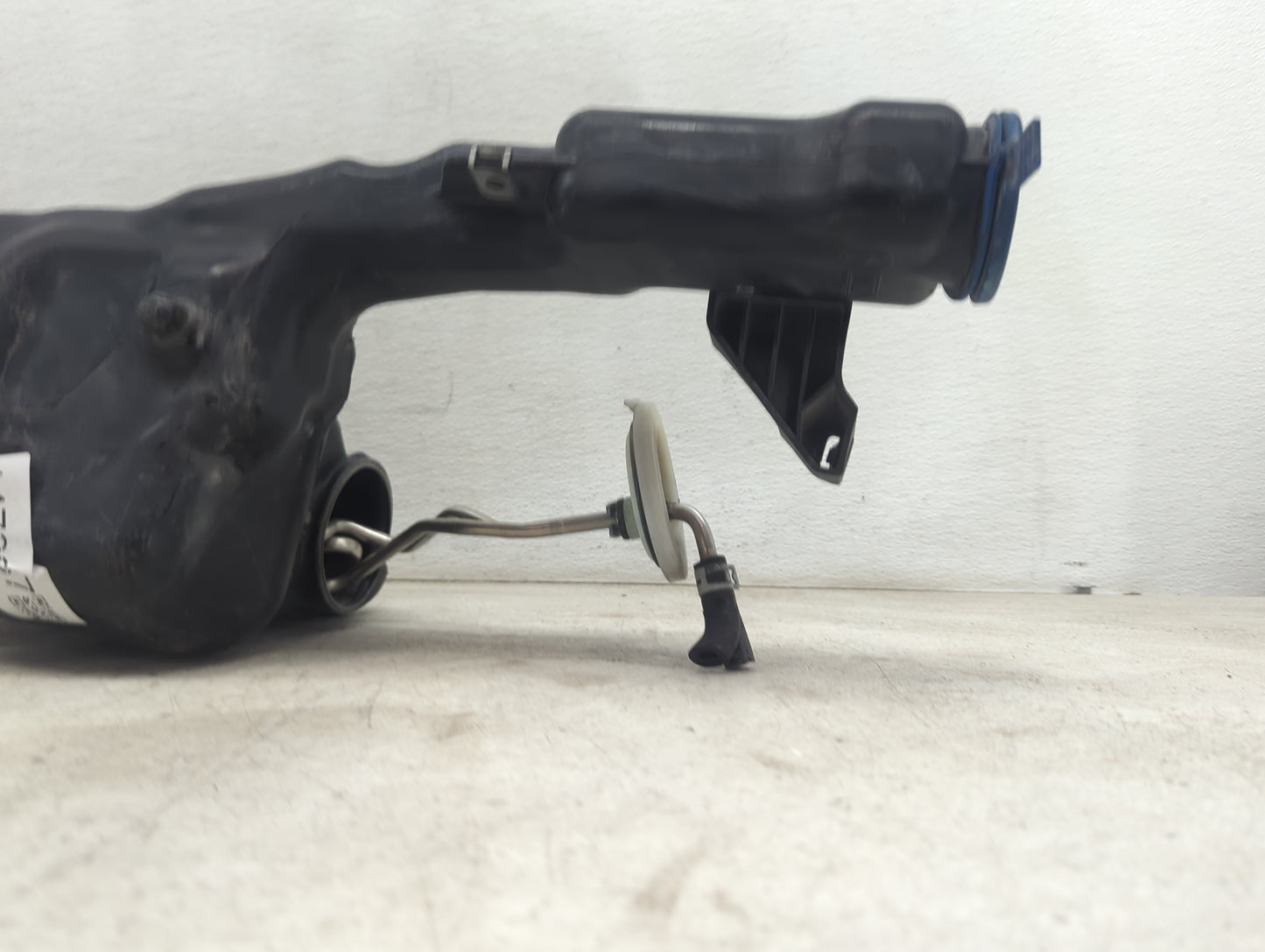 2012 Mercedes-benz C-class Windshield Washer Fluid Reservoir Bottle Oem - Oemusedautoparts1.com