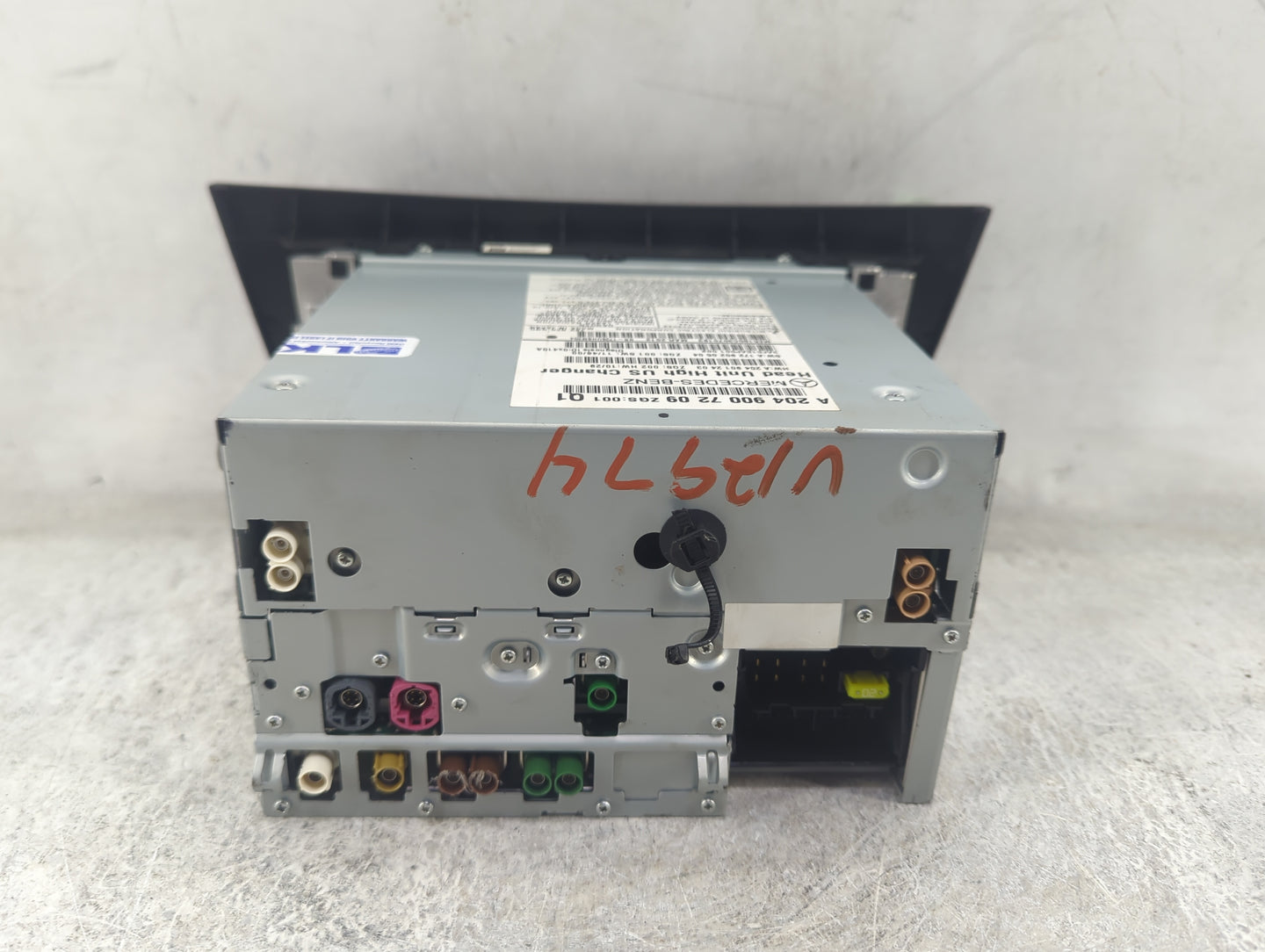 2012 Mercedes-Benz C-Class Radio AM FM Cd Player Receiver Replacement P/N:A 204 900 72 09 A2049007209, A 204 901 24 03 Fits 