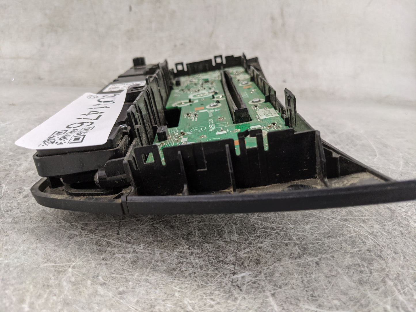 2012 Mercedes-Benz C-Class Radio AM FM Cd Player Receiver Replacement P/N:A2049059601 03428209101 Fits OEM Used Auto Parts -