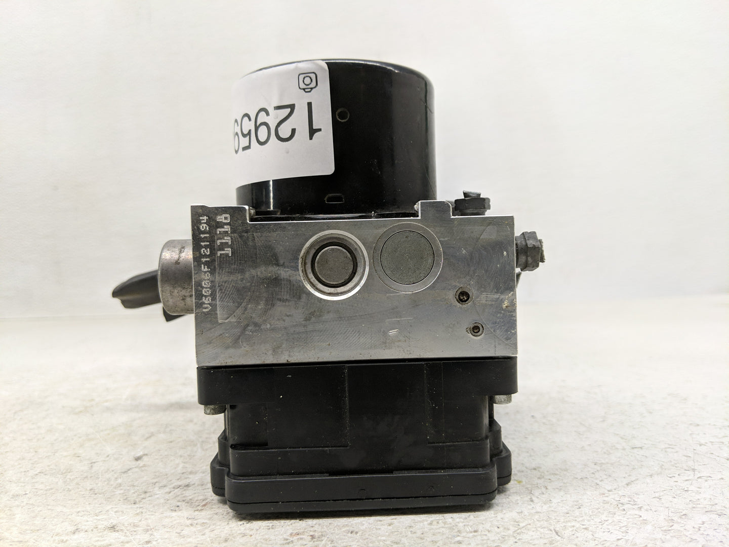 2012 Mercedes-Benz C230 ABS Pump Control Module Replacement P/N:A 172 901 40 00 Fits OEM Used Auto Parts - Oemusedautoparts1