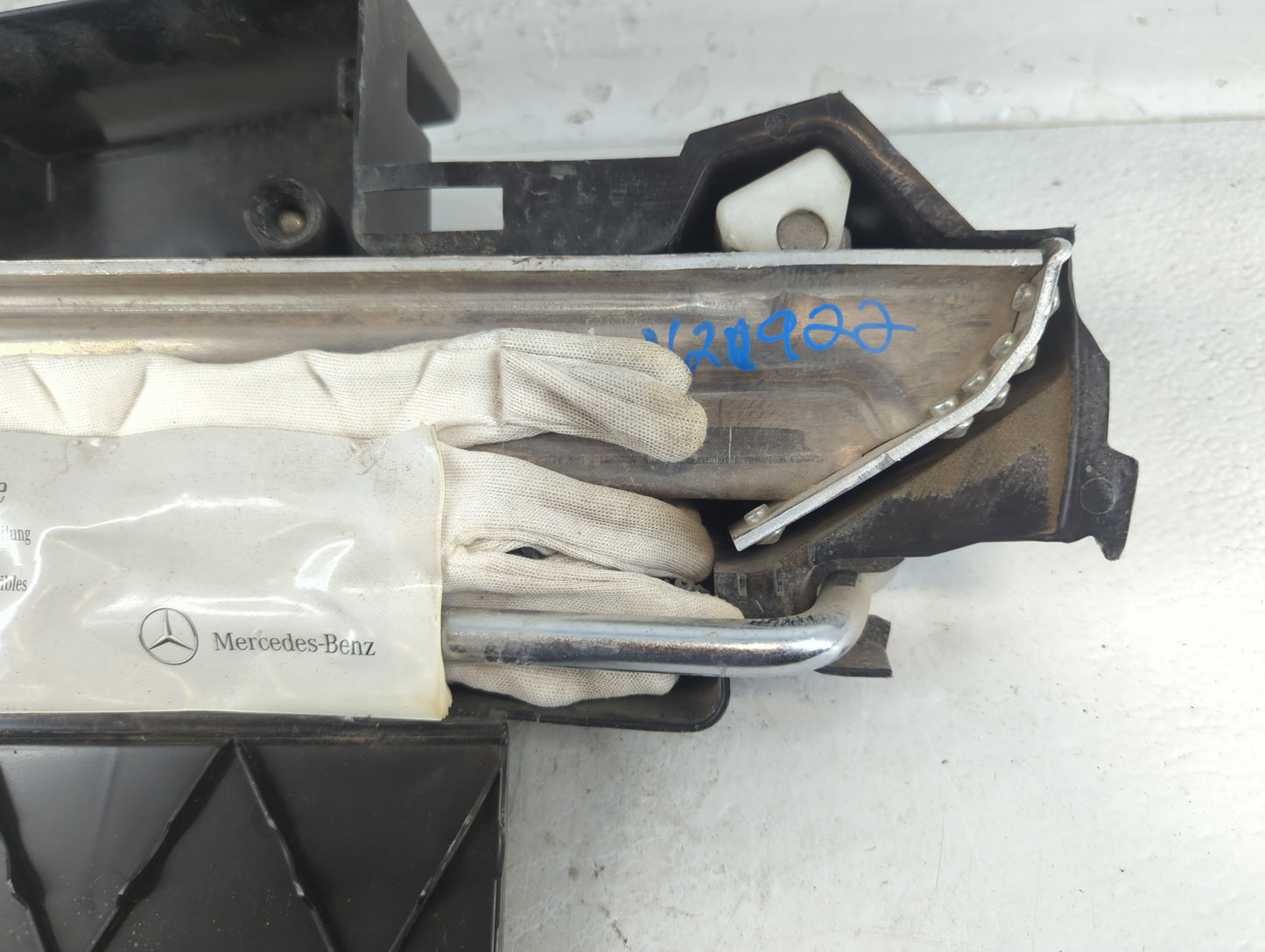 2012 Mercedes-benz C250 Spare Scissor Car Jack - Oemusedautoparts1.com