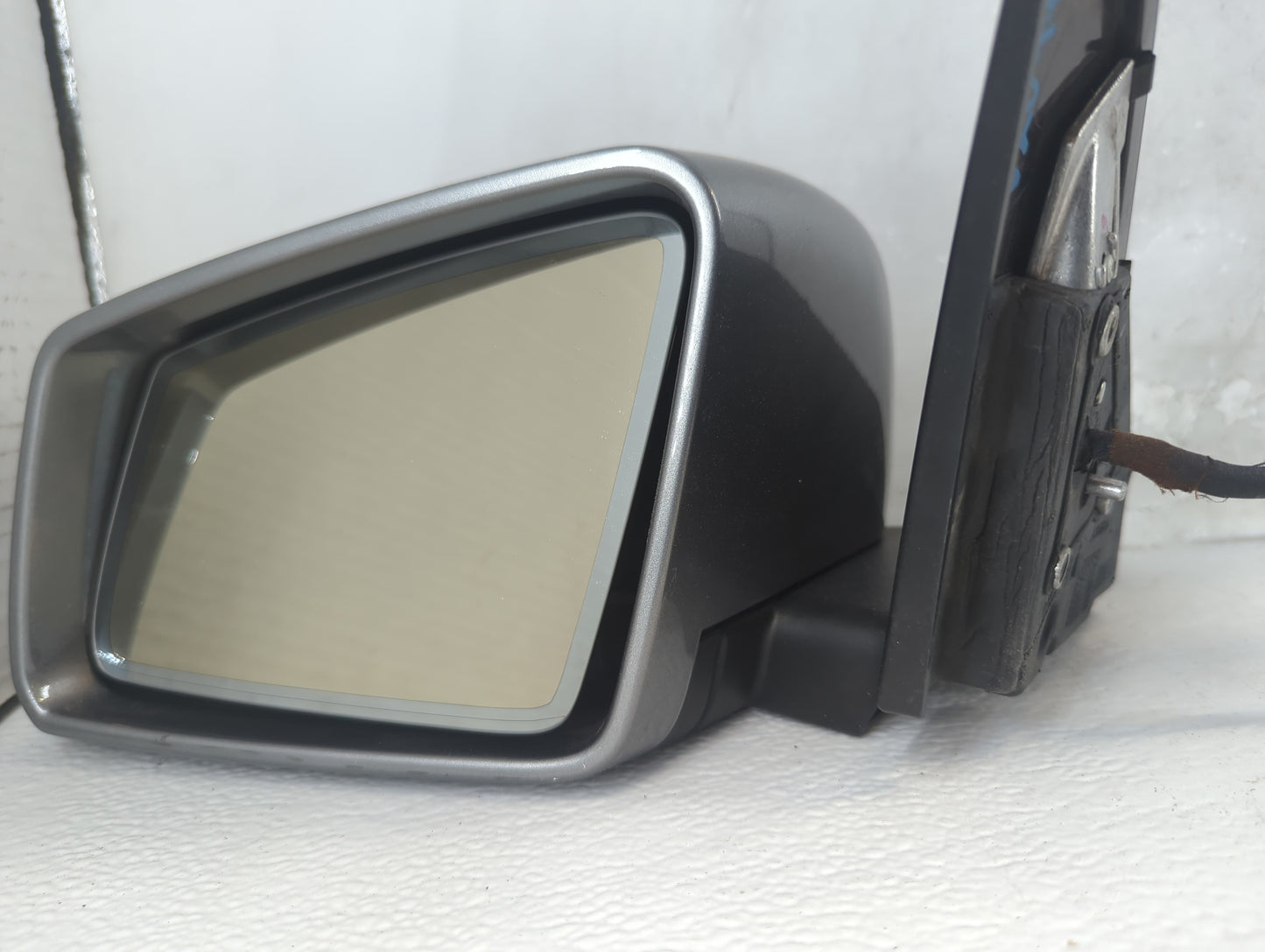 2012-2015 Mercedes-Benz C250 Driver Side View Mirror - Left Door Mirror OEM Used - Oemusedautoparts1.com