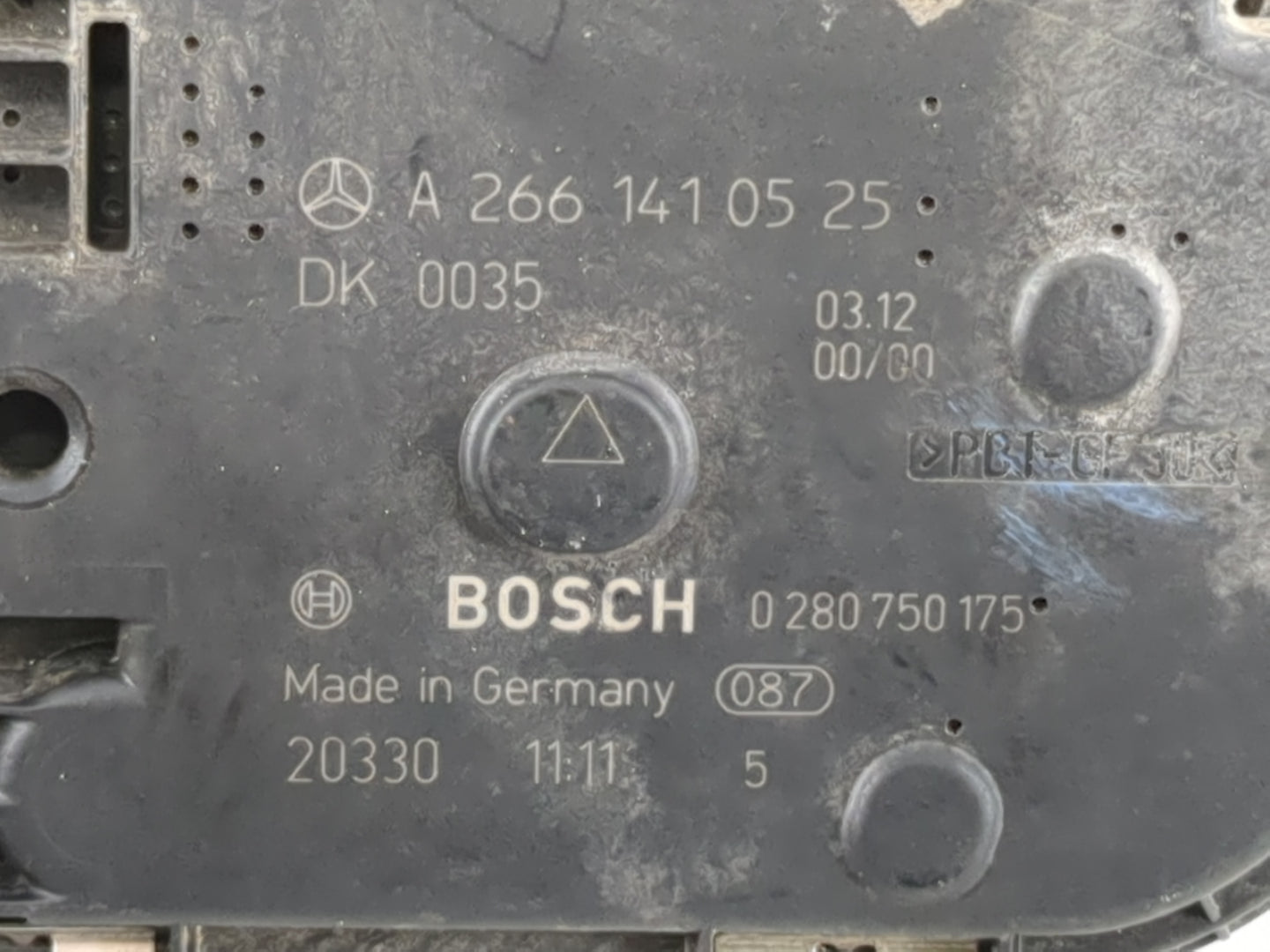 2012-2015 Mercedes-Benz C250 Throttle Body P/N:A 266 141 05 25 Fits Fits 2006 2007 2008 2009 2010 2011 2012 2013 2014 2015 O