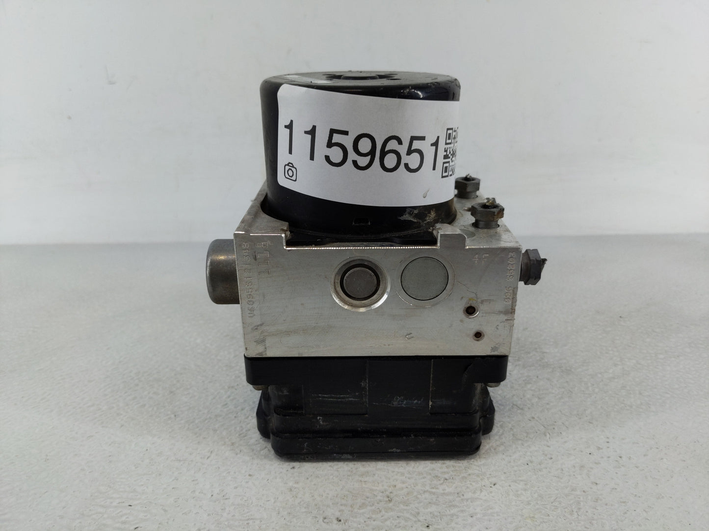 2012 Mercedes-Benz C250 ABS Pump Control Module Replacement P/N:A 172 431 37 12 A 172 431 25 12 Fits OEM Used Auto Parts - O