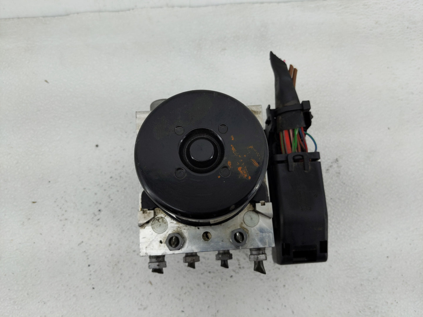 2012 Mercedes-Benz C250 ABS Pump Control Module Replacement P/N:A 172 431 37 12 A 172 431 25 12 Fits OEM Used Auto Parts - O