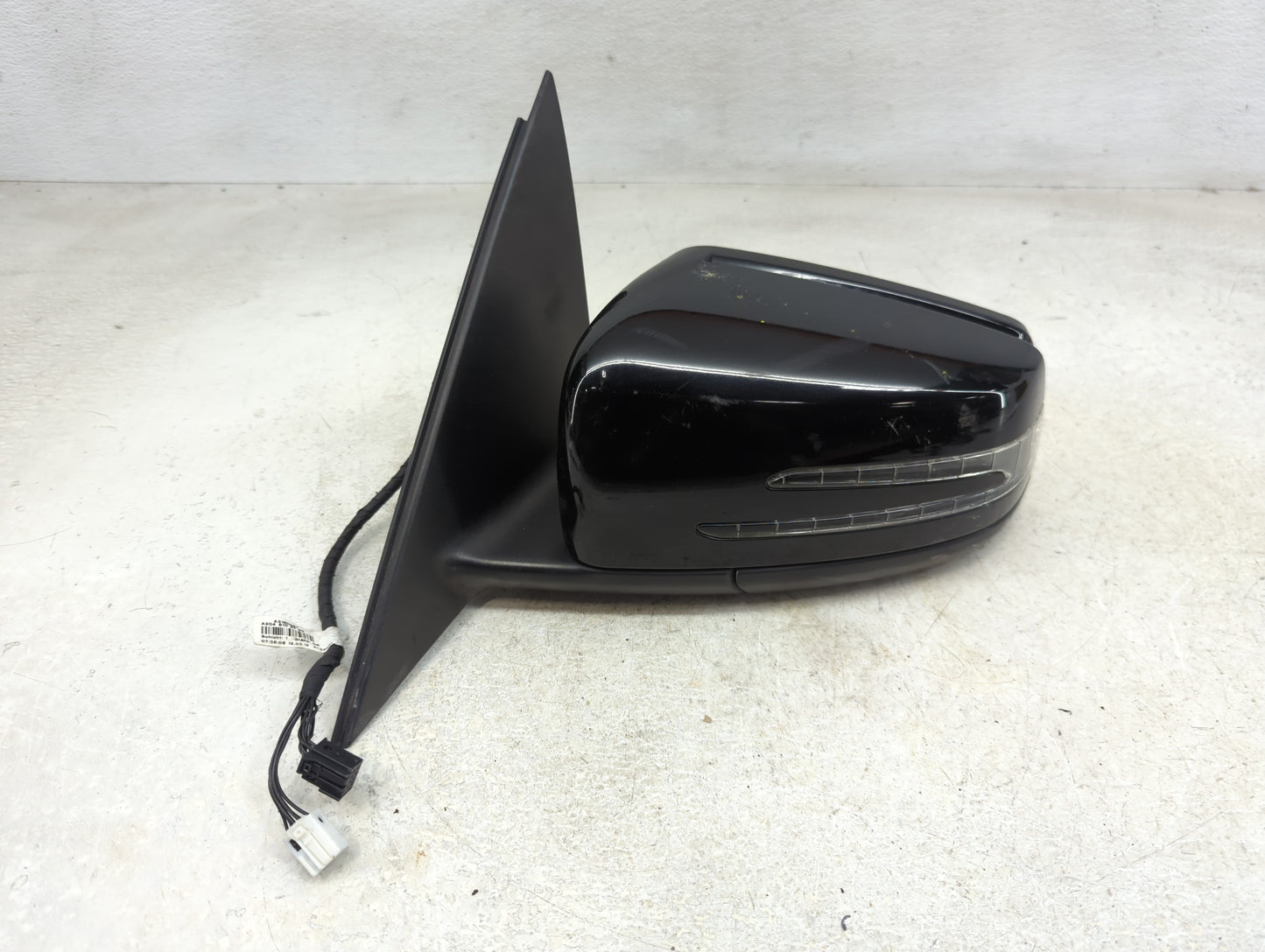 2012-2014 Mercedes-Benz C250 Driver Side View Mirror - Left Door Mirror OEM Used - Oemusedautoparts1.com