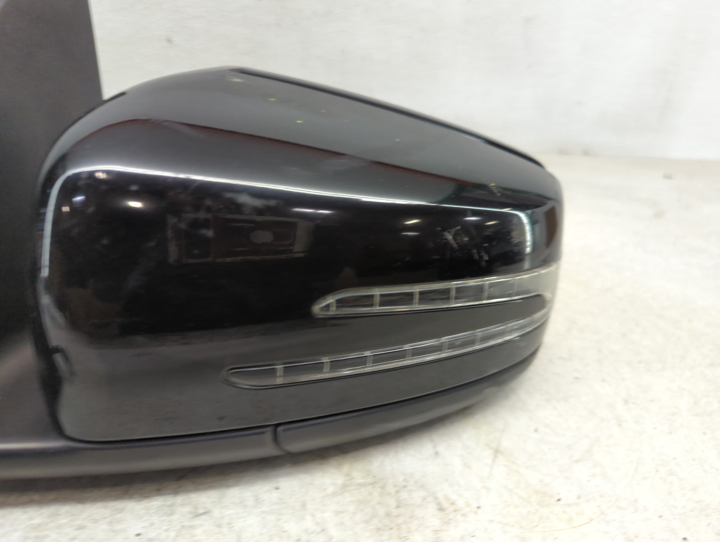 2012-2014 Mercedes-Benz C250 Driver Side View Mirror - Left Door Mirror OEM Used - Oemusedautoparts1.com