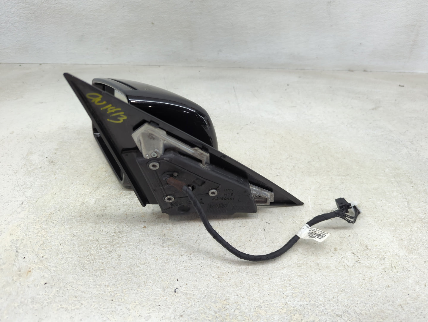 2012-2014 Mercedes-Benz C250 Driver Side View Mirror - Left Door Mirror OEM Used - Oemusedautoparts1.com