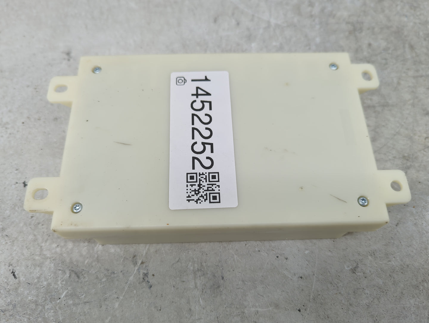 2012-2015 Mercedes-benz C250 Locking Control Module - Oemusedautoparts1.com