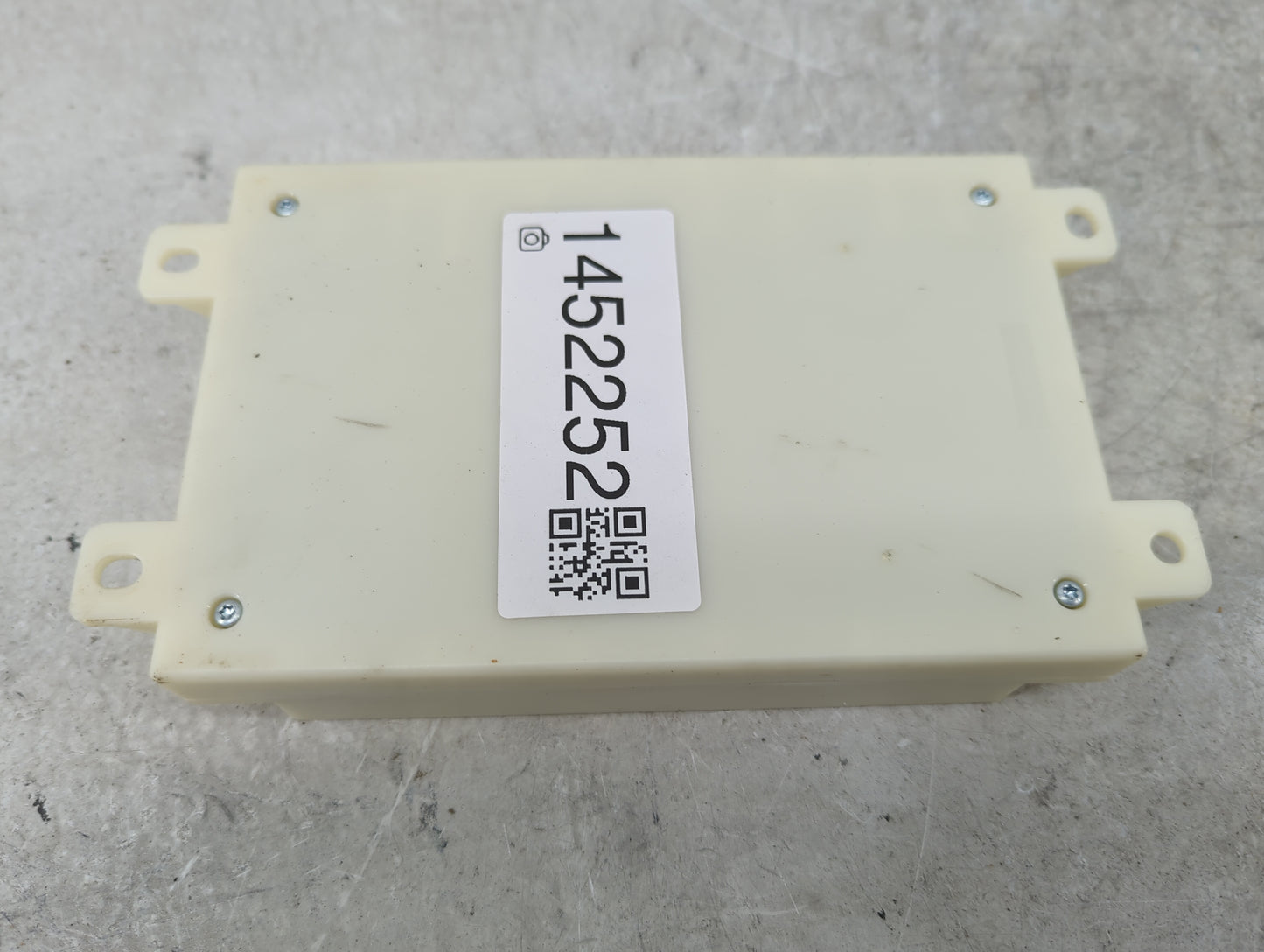 2012-2015 Mercedes-benz C250 Locking Control Module - Oemusedautoparts1.com