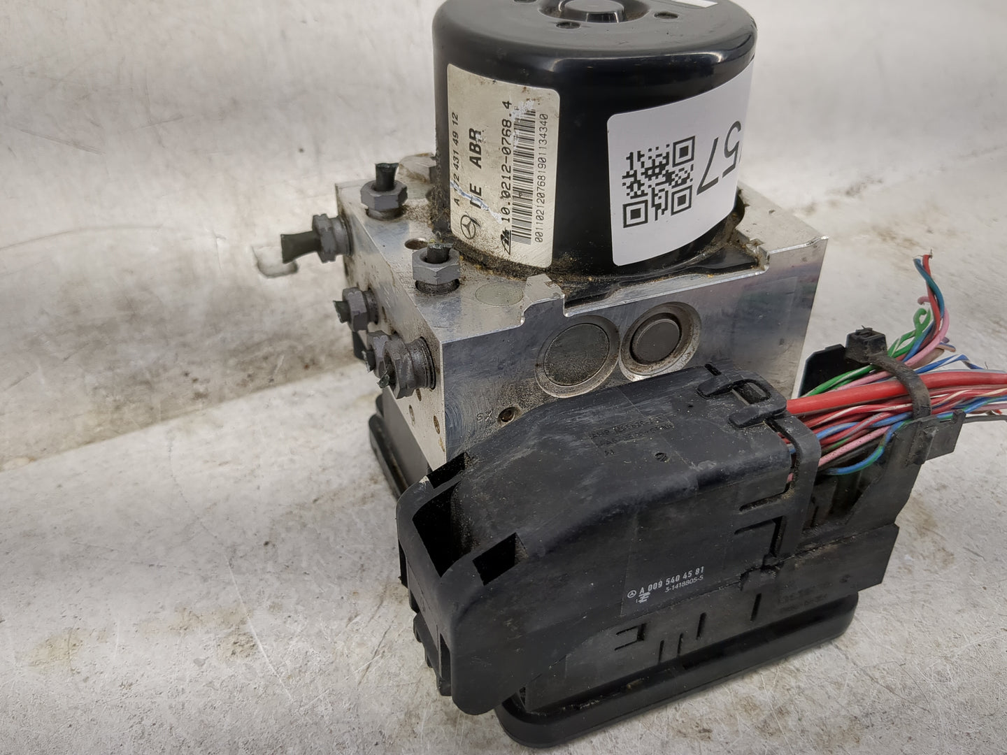 2012 Mercedes-Benz C250 ABS Pump Control Module Replacement P/N:A 172 431 49 12 Fits OEM Used Auto Parts - Oemusedautoparts1