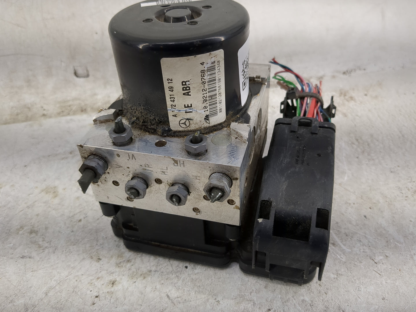 2012 Mercedes-Benz C250 ABS Pump Control Module Replacement P/N:A 172 431 49 12 Fits OEM Used Auto Parts - Oemusedautoparts1
