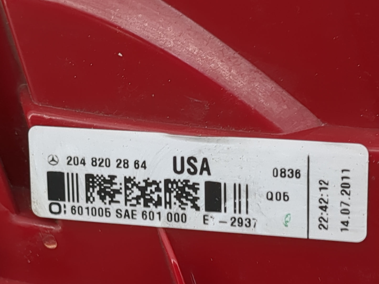 2012-2015 Mercedes-Benz C250 Tail Light Assembly Driver Left OEM P/N:204 820 28 64 440-1983L-AS Fits Fits 2012 2013 2014 201