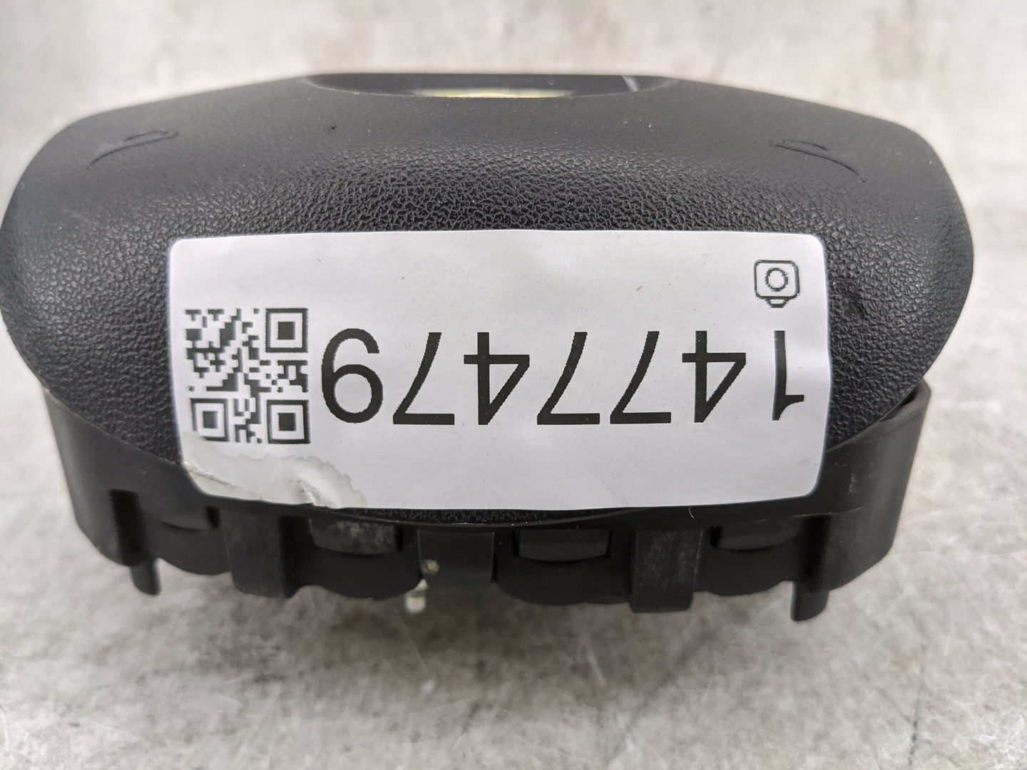 2012-2013 Mercedes-benz C250 Air Bag Driver Left Steering Wheel Mounted 1477479 - Oemusedautoparts1.com