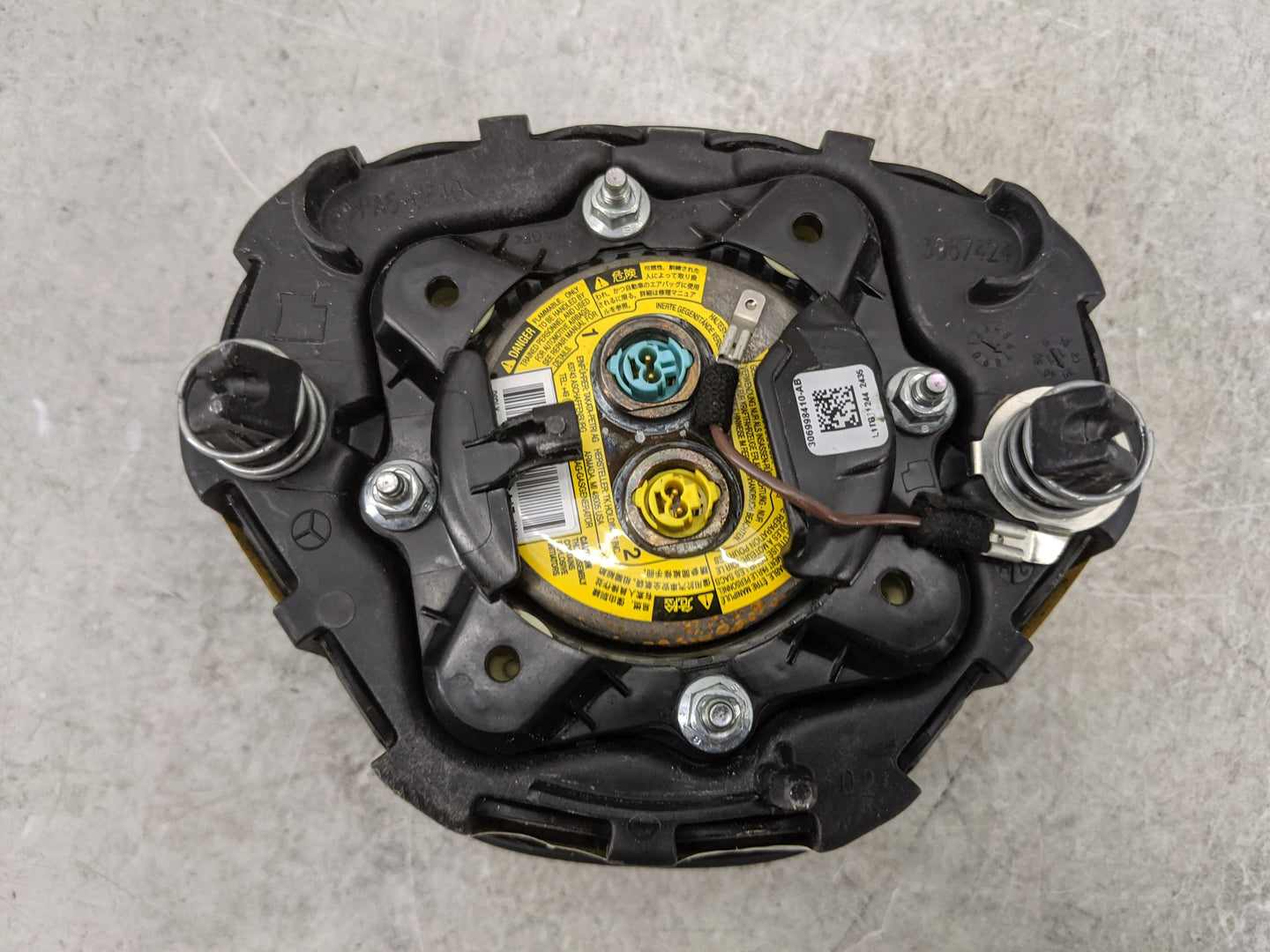2012-2013 Mercedes-benz C250 Air Bag Driver Left Steering Wheel Mounted 1477479 - Oemusedautoparts1.com
