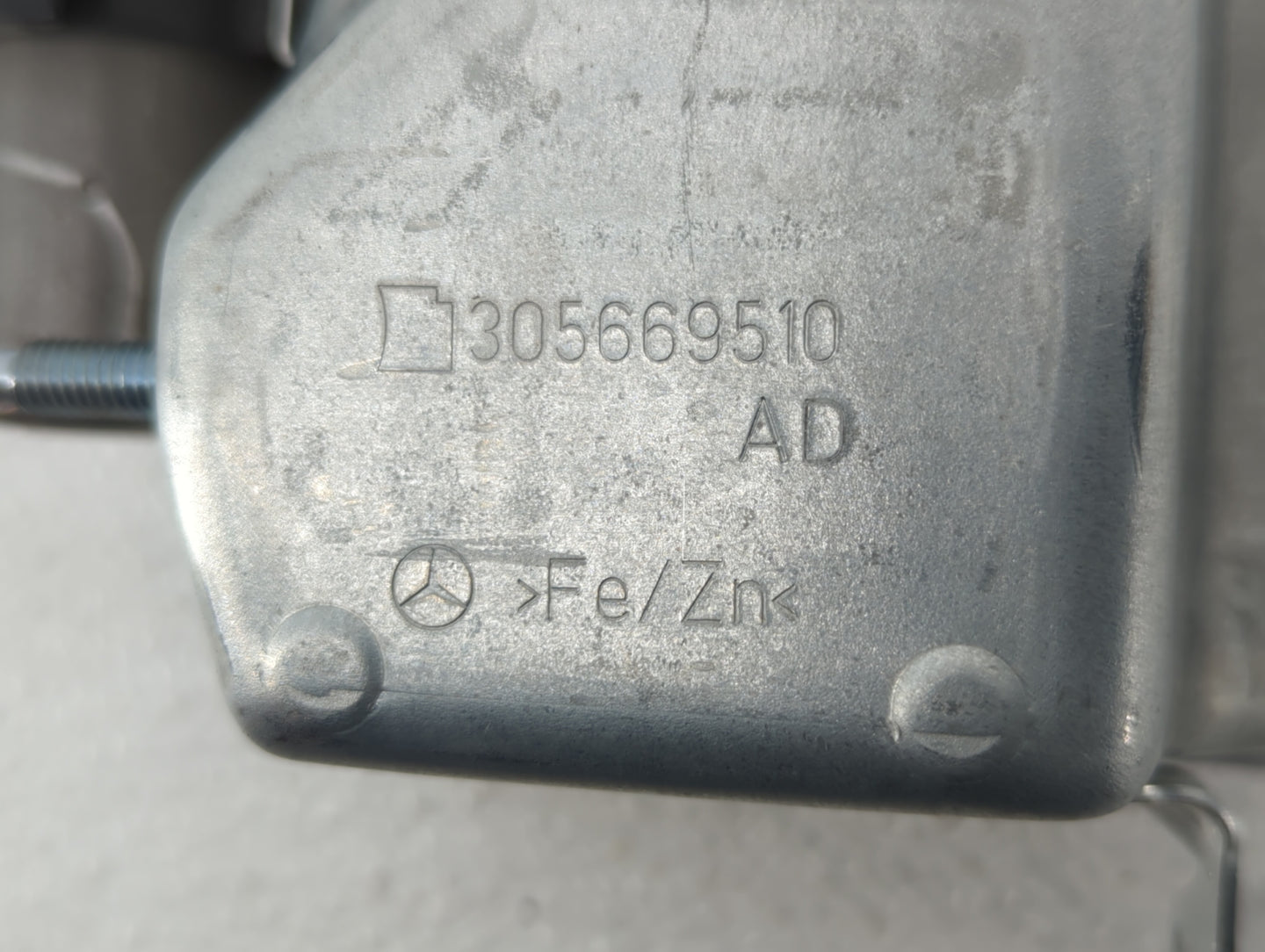 2010-2015 Mercedes-benz C250 Air Bag Driver Left Steering Wheel Mounted - Oemusedautoparts1.com