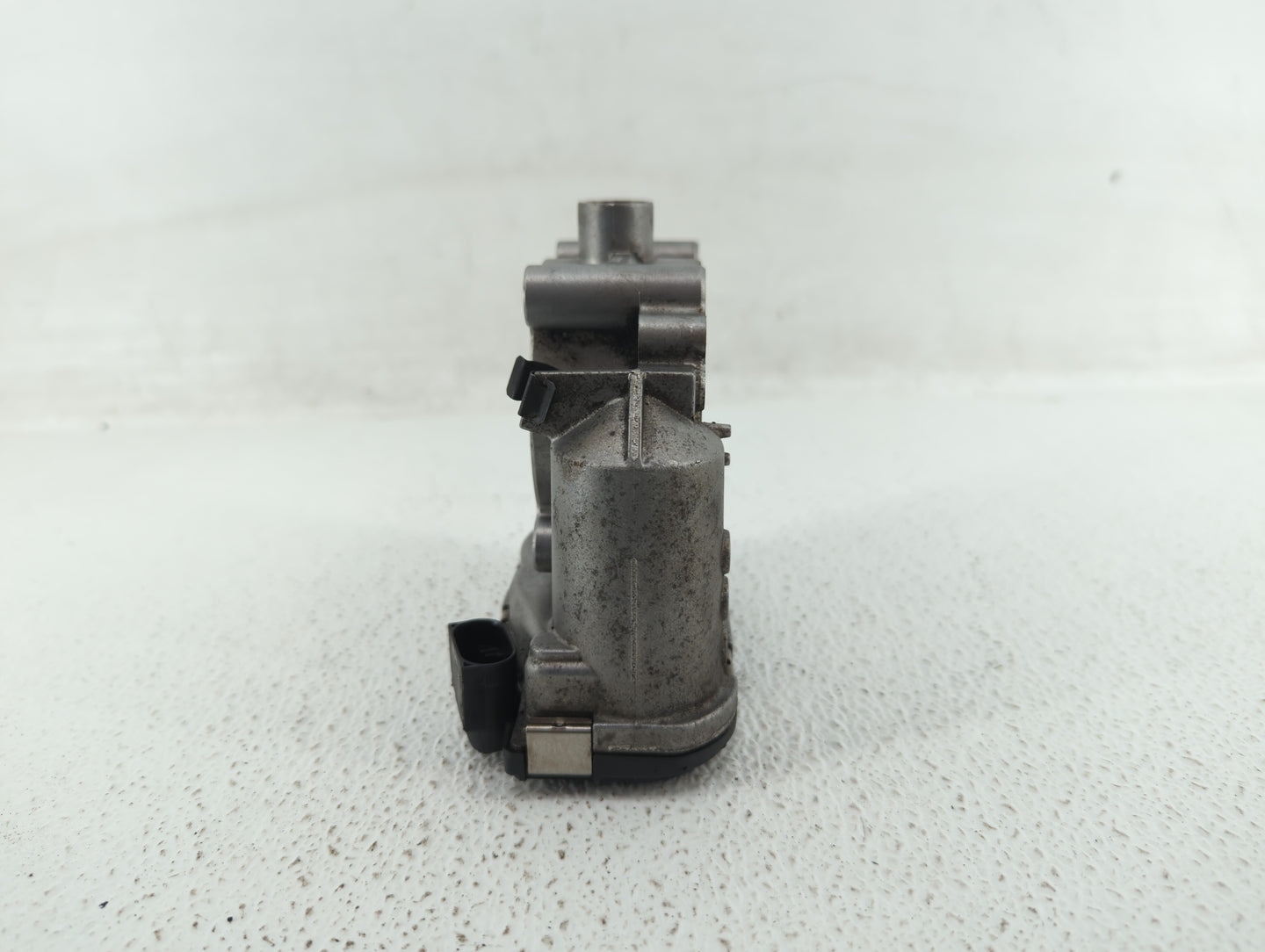 2012-2015 Mercedes-Benz C250 Throttle Body P/N:266 141 05 25 2661410525 Fits OEM Used Auto Parts - Oemusedautoparts1.com
