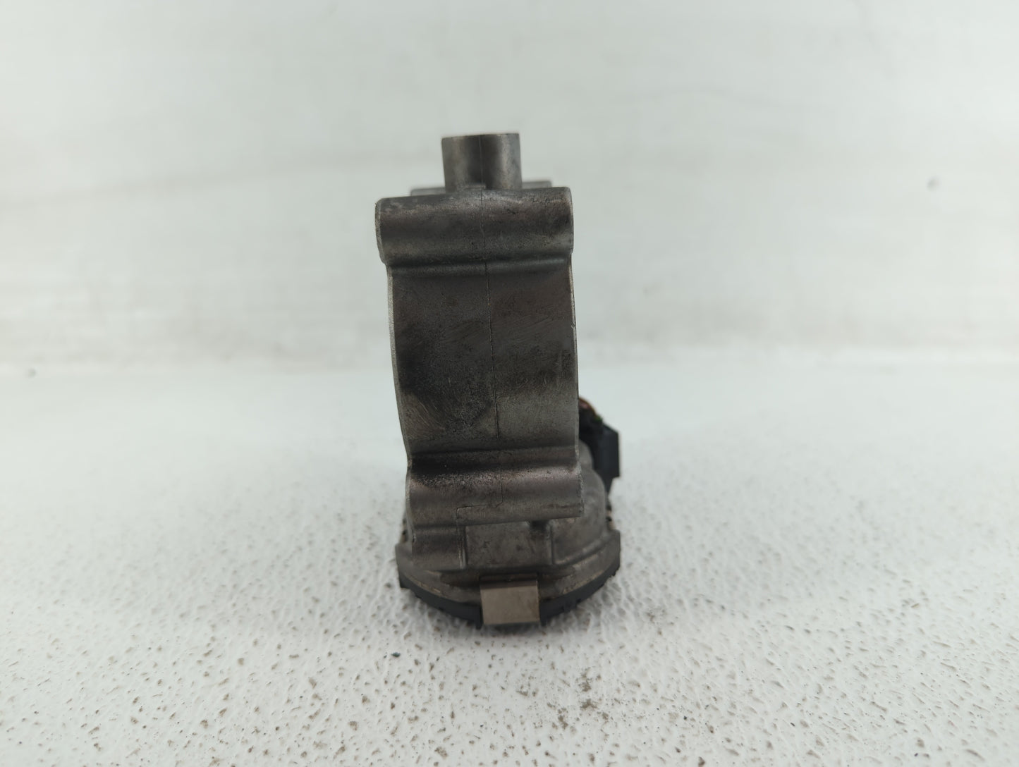 2012-2015 Mercedes-Benz C250 Throttle Body P/N:266 141 05 25 2661410525 Fits OEM Used Auto Parts - Oemusedautoparts1.com